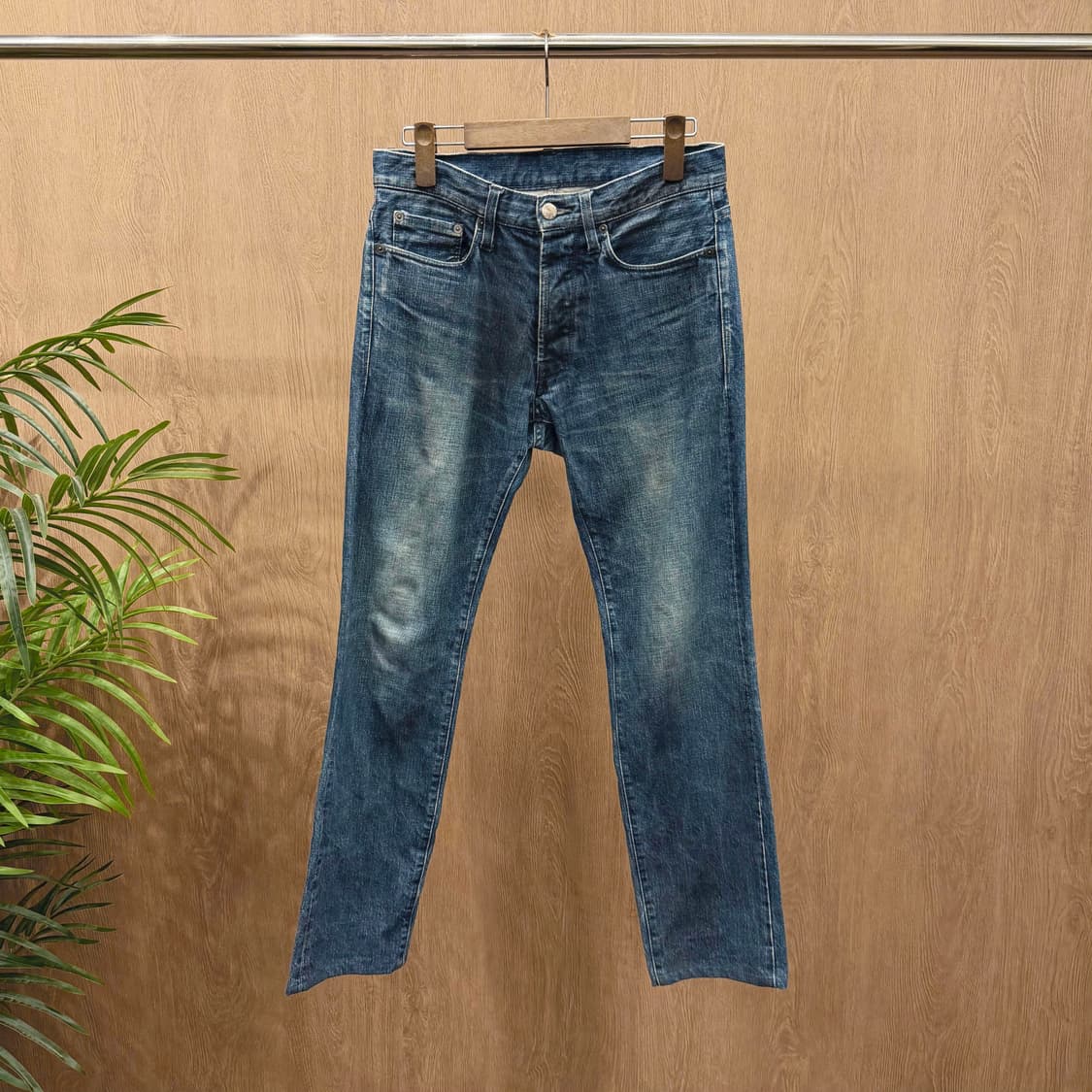 헬무트랭 데님 팬츠 빈티지 워싱 디테일 슬림 스트레이트핏 블루 상품이미지1