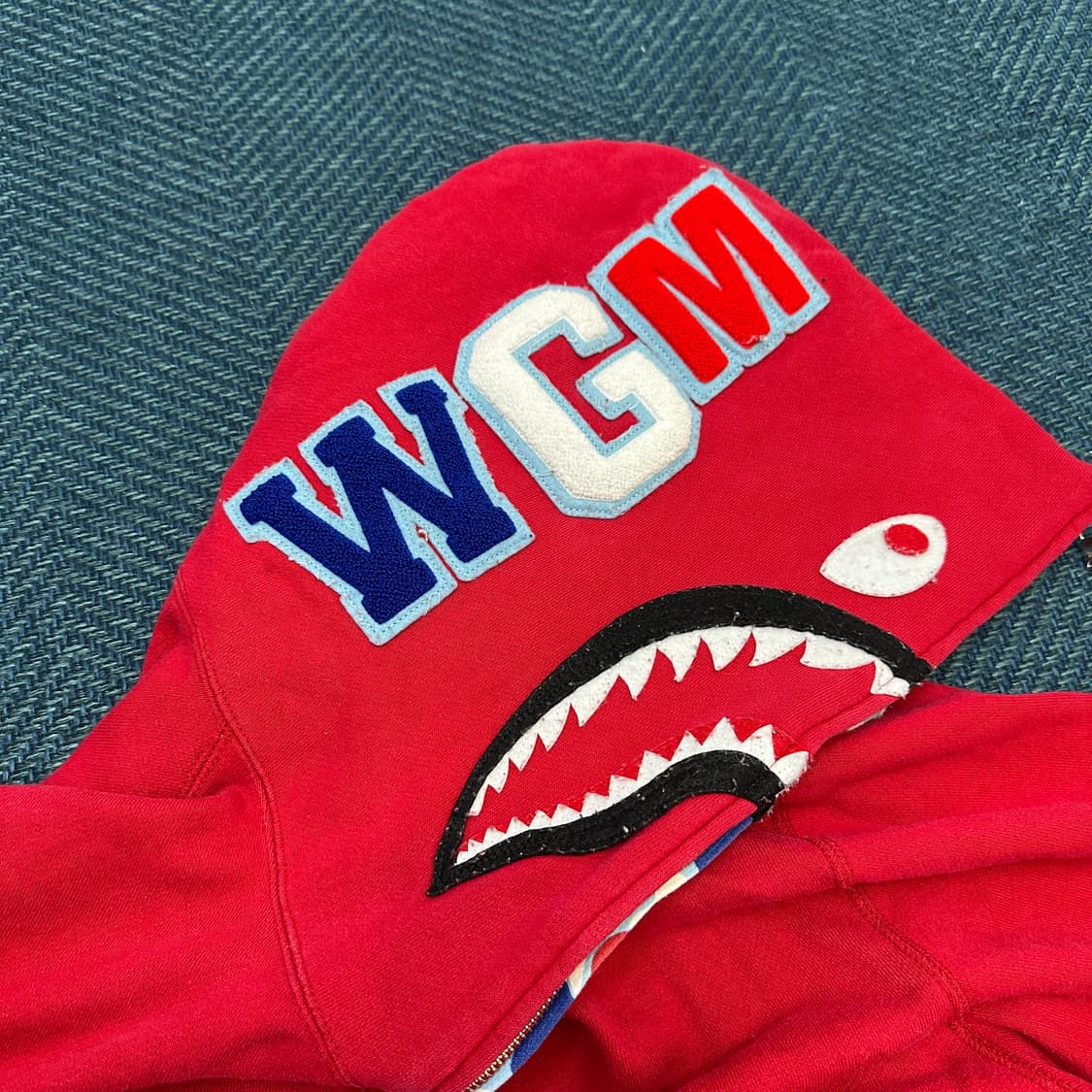 [L] 베이프 파리 컬렉션 후드집업 상품이미지2