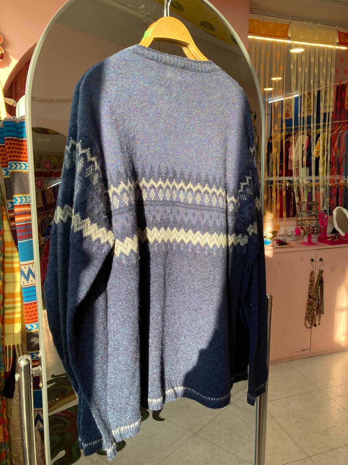 램스울 네이비 패턴 니트 상품이미지5