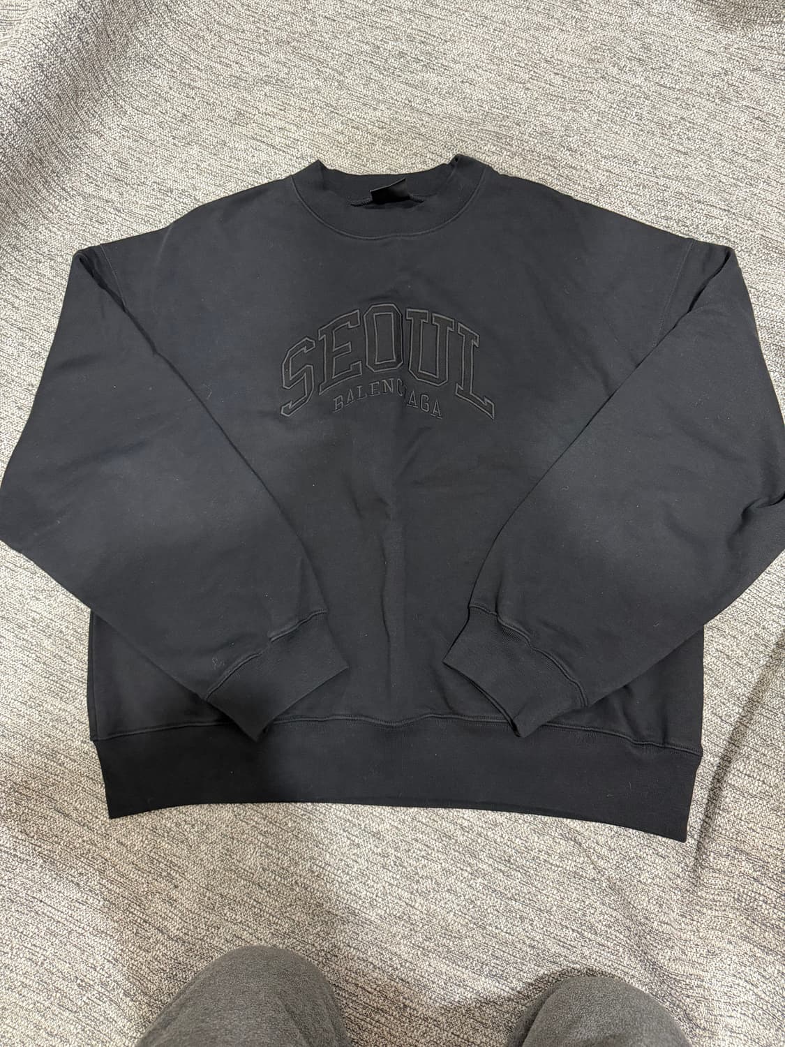 발렌시아가 서울 맨투맨 100-105 상품이미지2