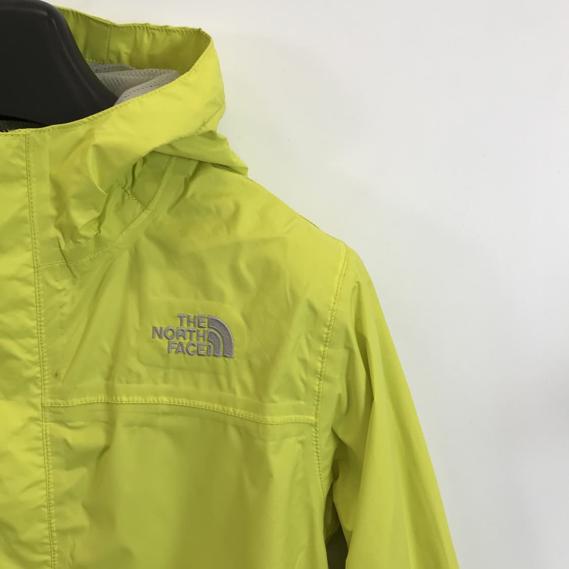 노스페이스 옐로우 바람막이자켓 [여성44-55] 상품이미지2