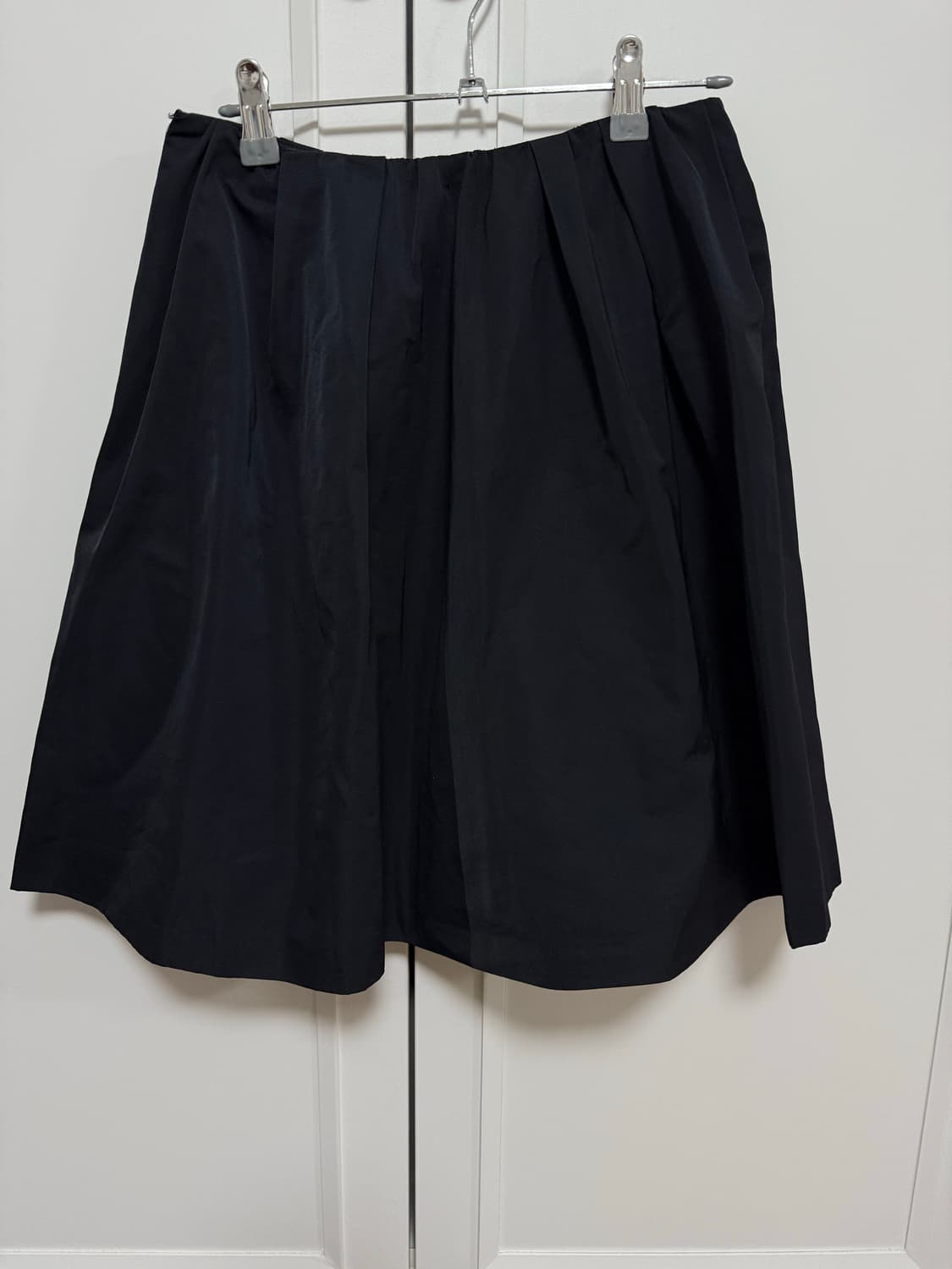 볼륨 미디 스커트  상품이미지1