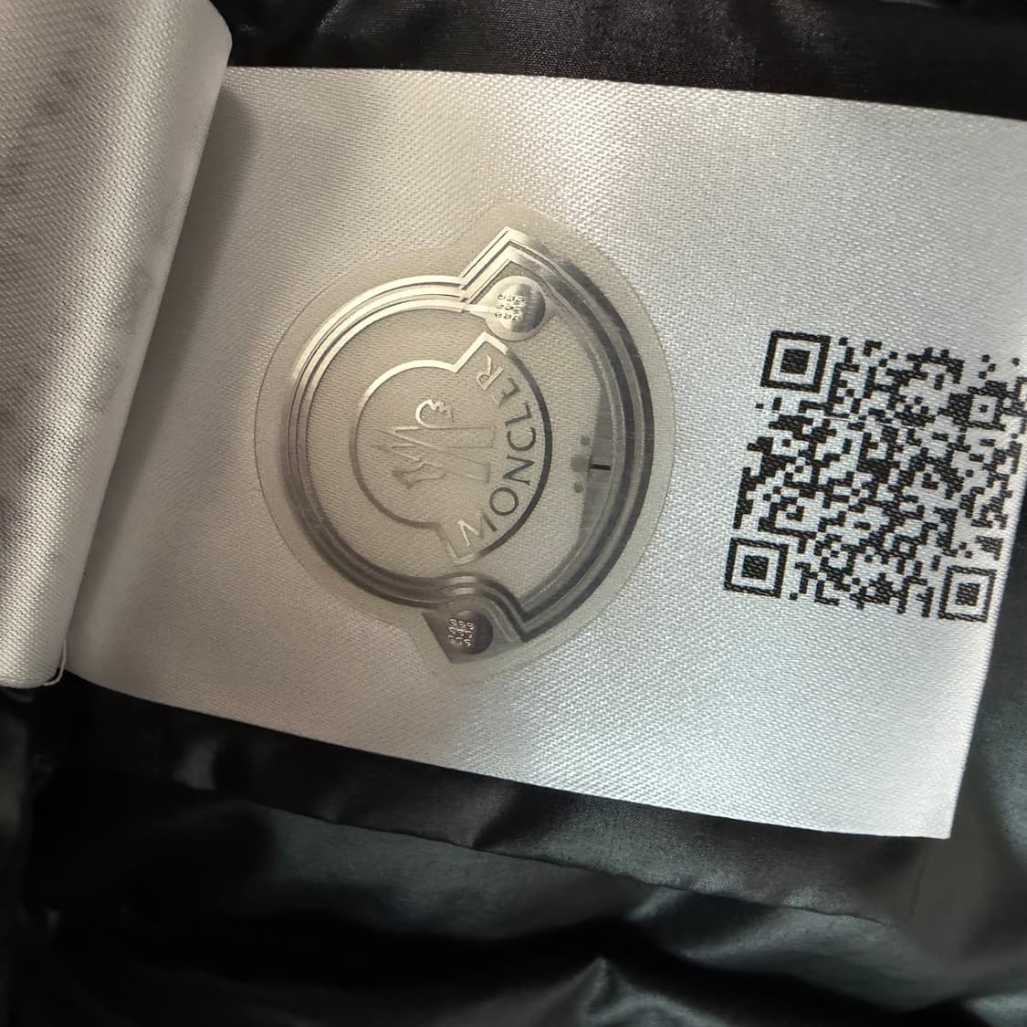 [새상품급.정품] 몽클레어 카데레 패딩 3사이즈 상품이미지5