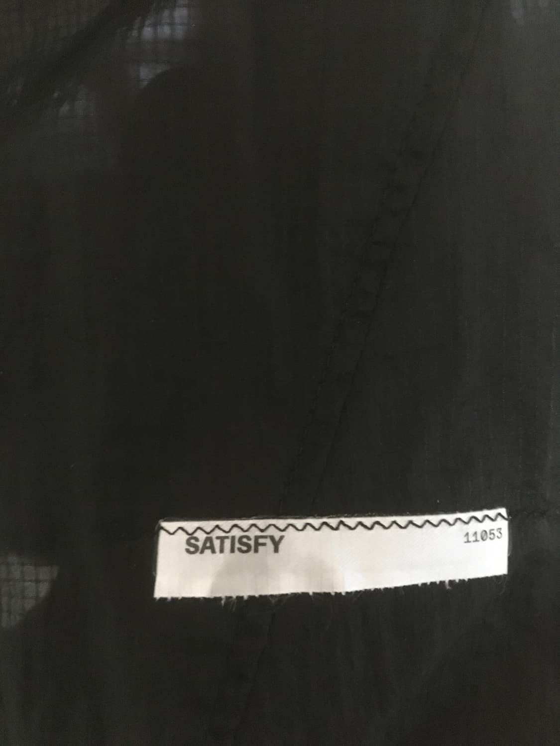 새티스파이 리피 바람막이 블랙 판매합니다 상품이미지4