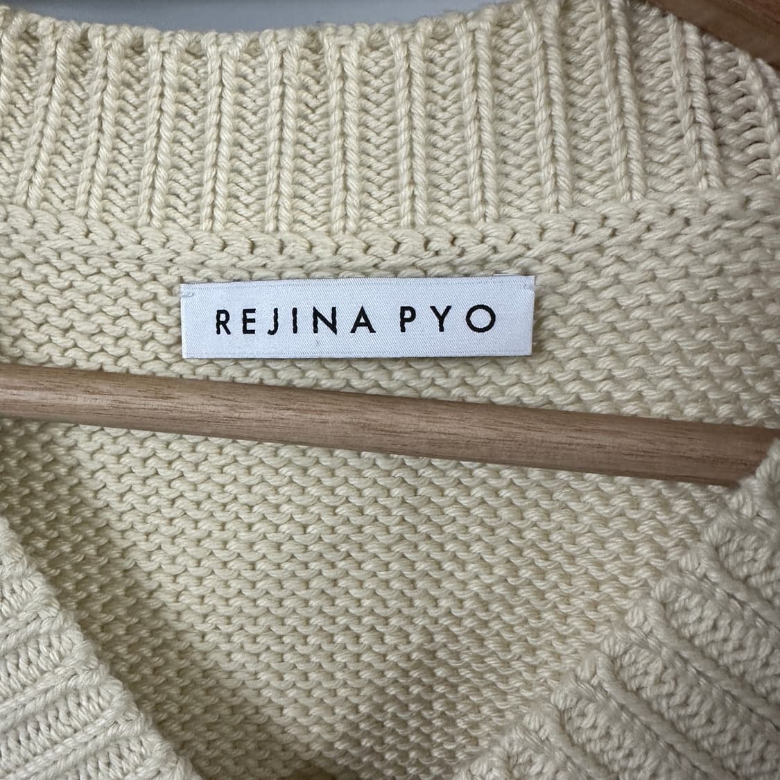 레지나 표  Sadie 인타르시아 코튼 베스트 상품이미지2