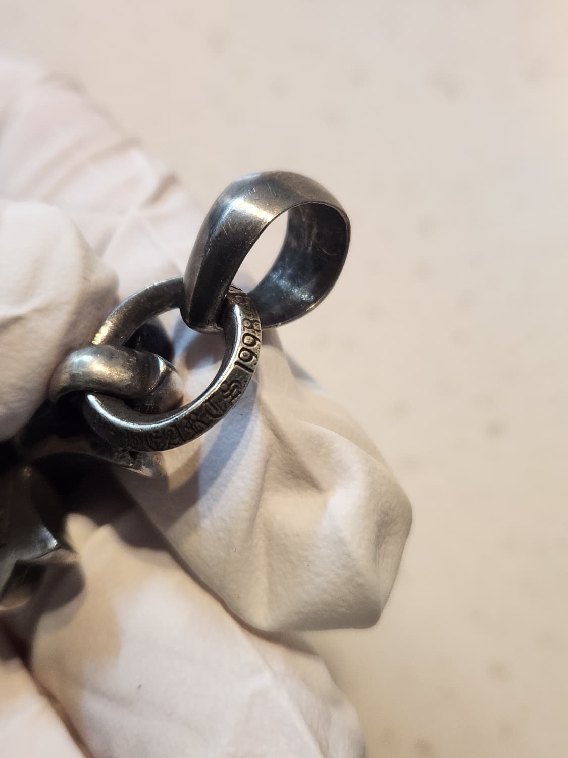 크롬하츠 스몰 크로스 베일 팬던트 상품이미지4