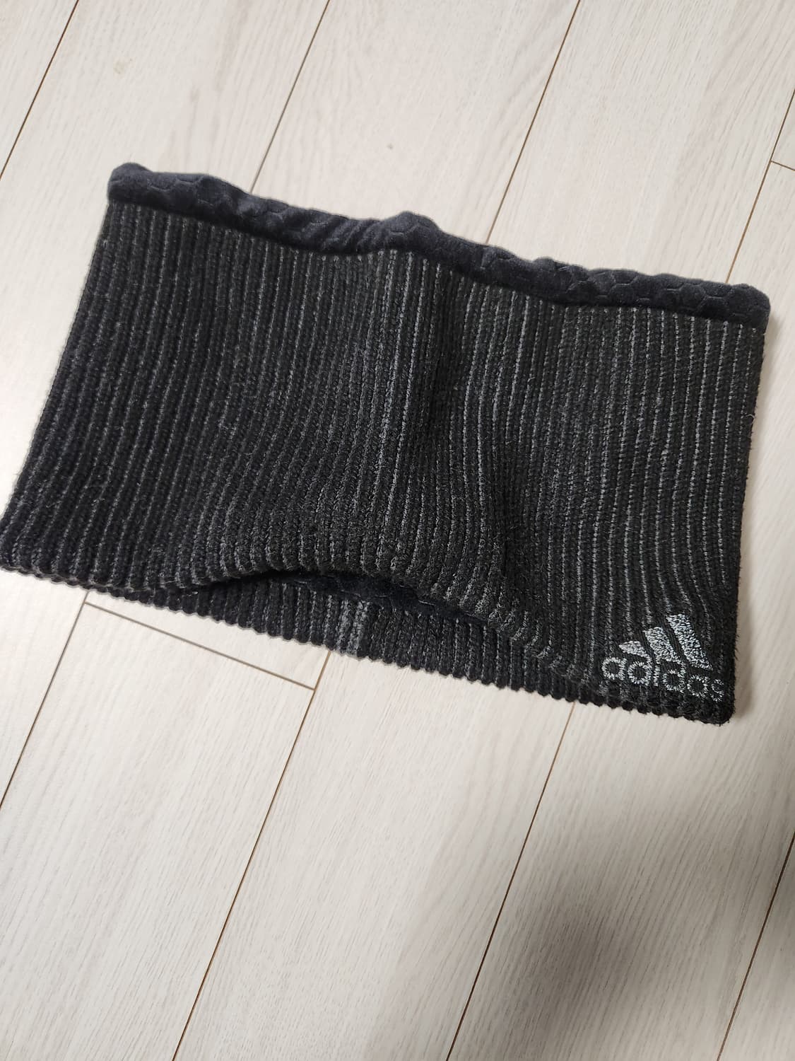 아디다스 넥워머

여러 중고사이트에도 같이 판매하고 있어서 삭제되면 팔린 상품이미지1