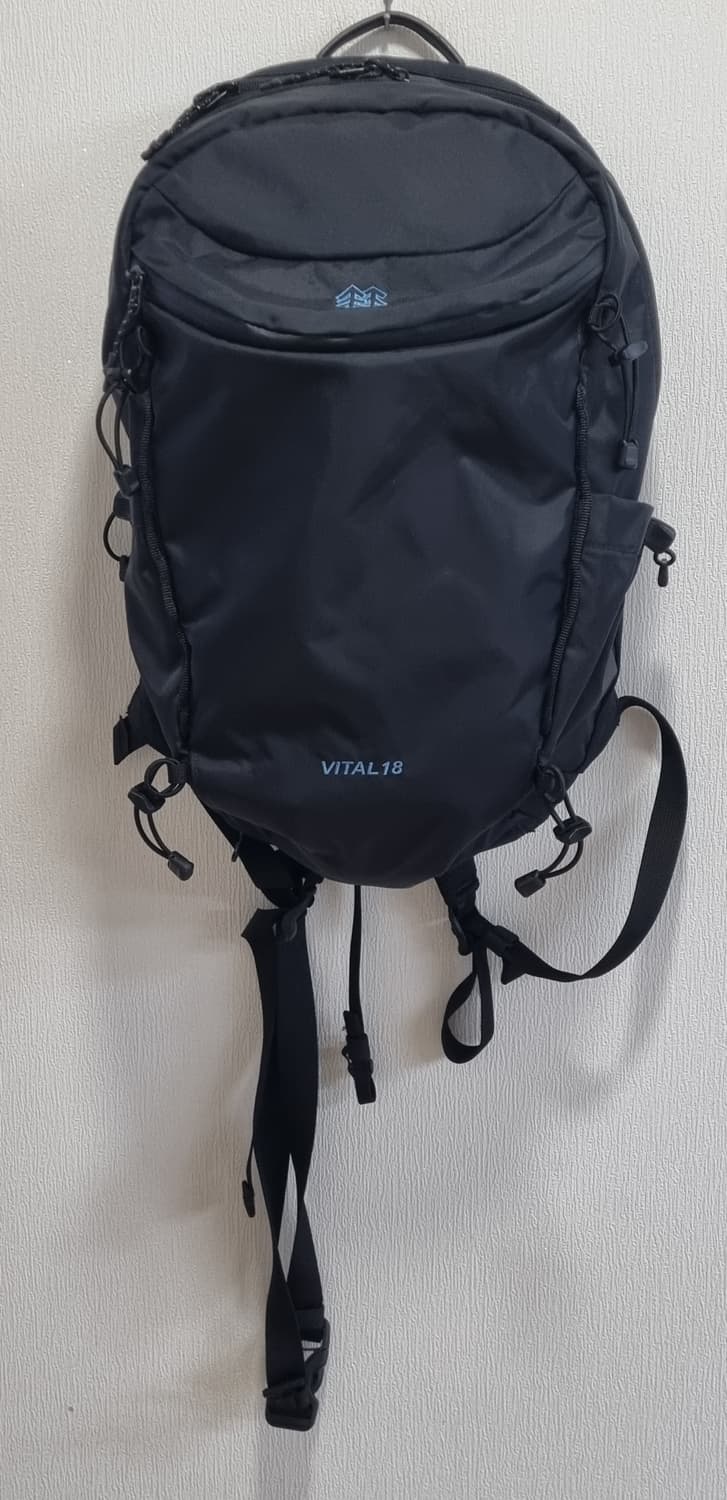 코오롱스포츠 바이탈 백팩 18L 남녀공용 상품이미지1