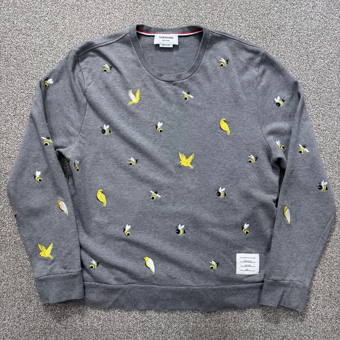 톰브라운 버드 앤 비 맨투맨 상품이미지1