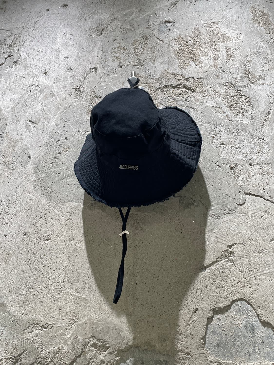 자크뮈스 블랙 아티초크 로고 버킷햇 상품이미지7