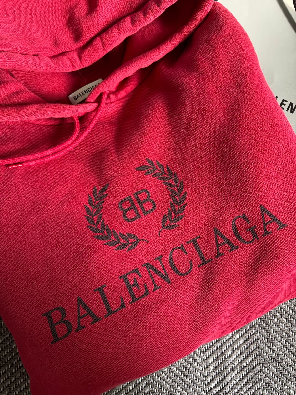 [M/당일배송] 백화점판 발렌시아가 월계수 후드티 M Size 상품이미지2