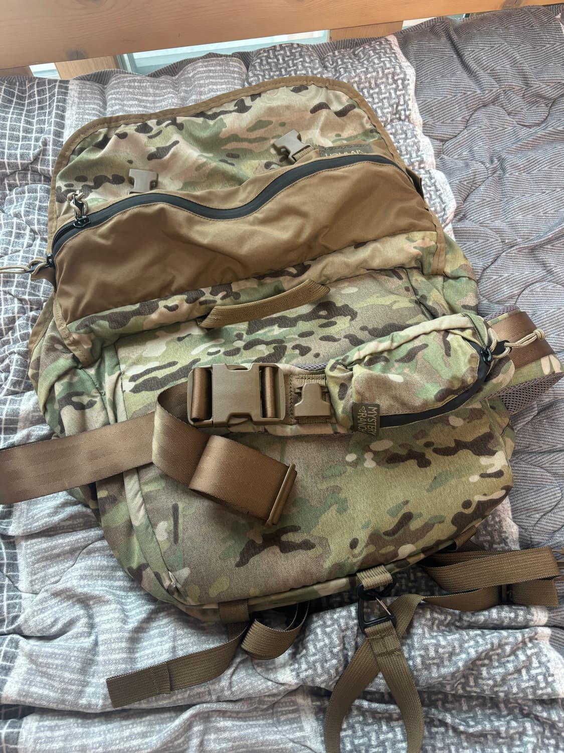 미스테리랜치 인베이드 백 멀티캠 상품이미지5