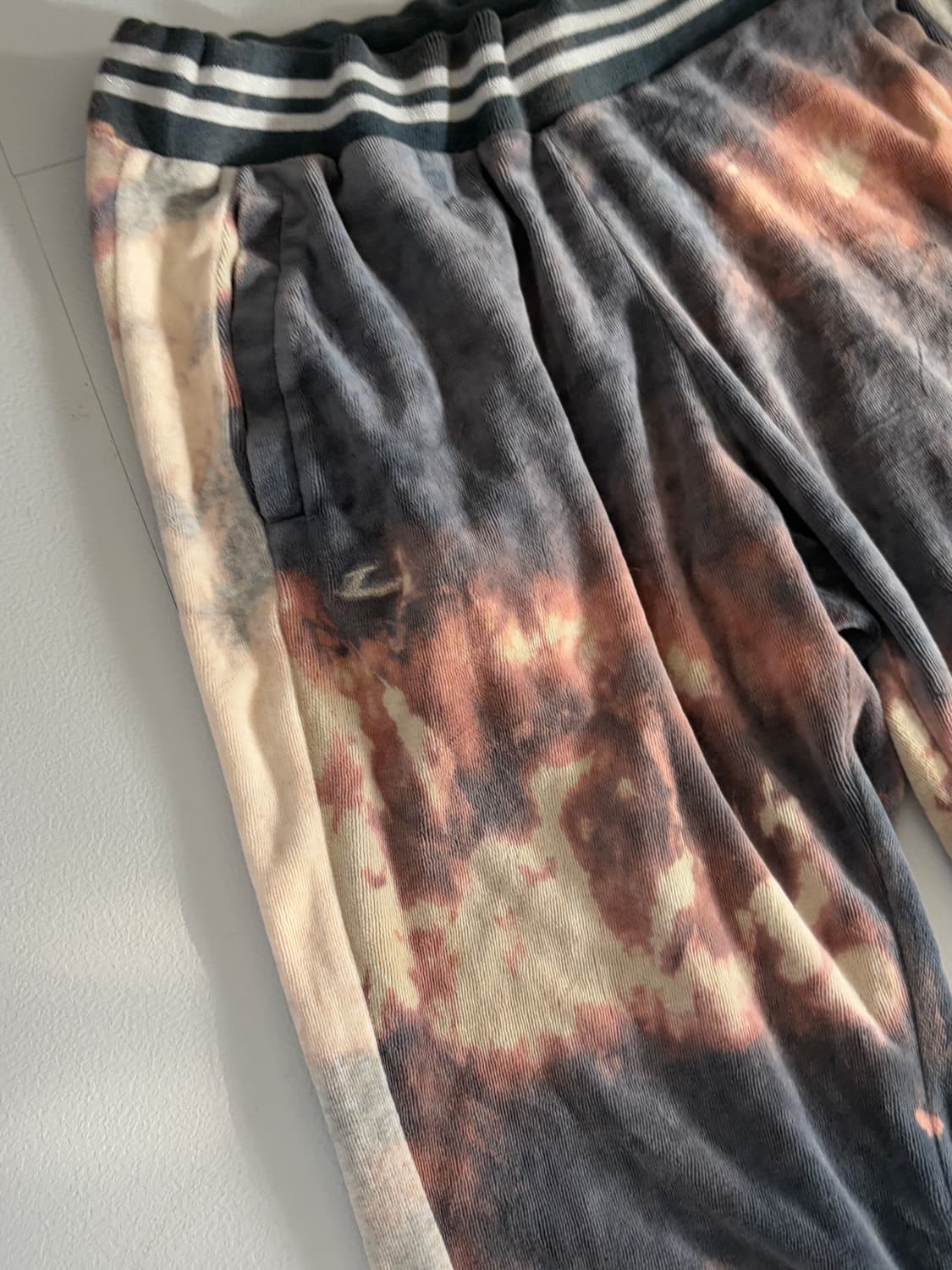 • blue tie-dye tarry pants 상품이미지6