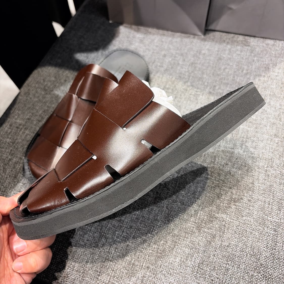 (정품/새상품) HEREU 헤레우 남성 브라운 레더 디라 뮬 샌들 상품이미지5