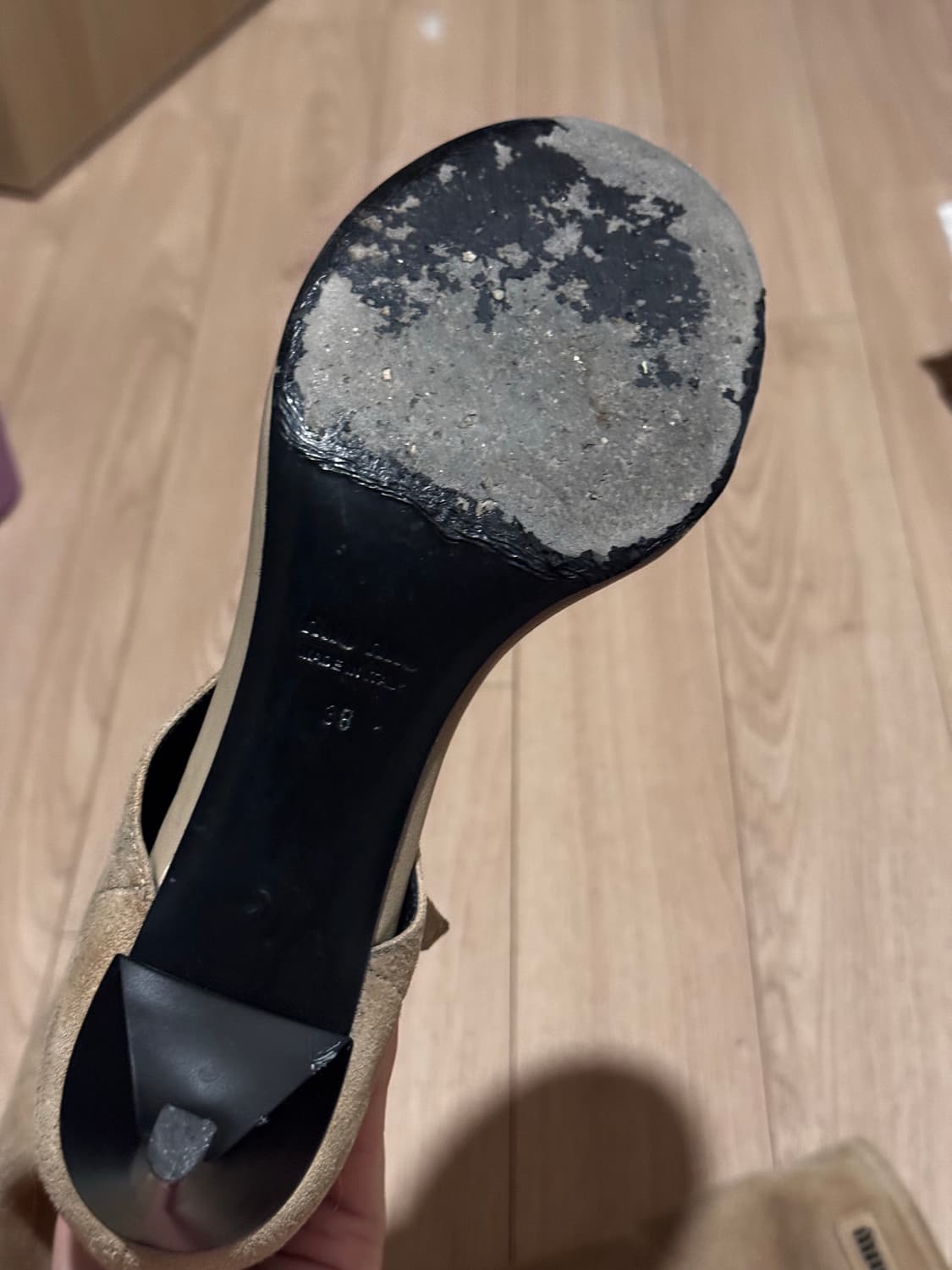 미우미우 스웨이드 thong 니하이 부츠 상품이미지6