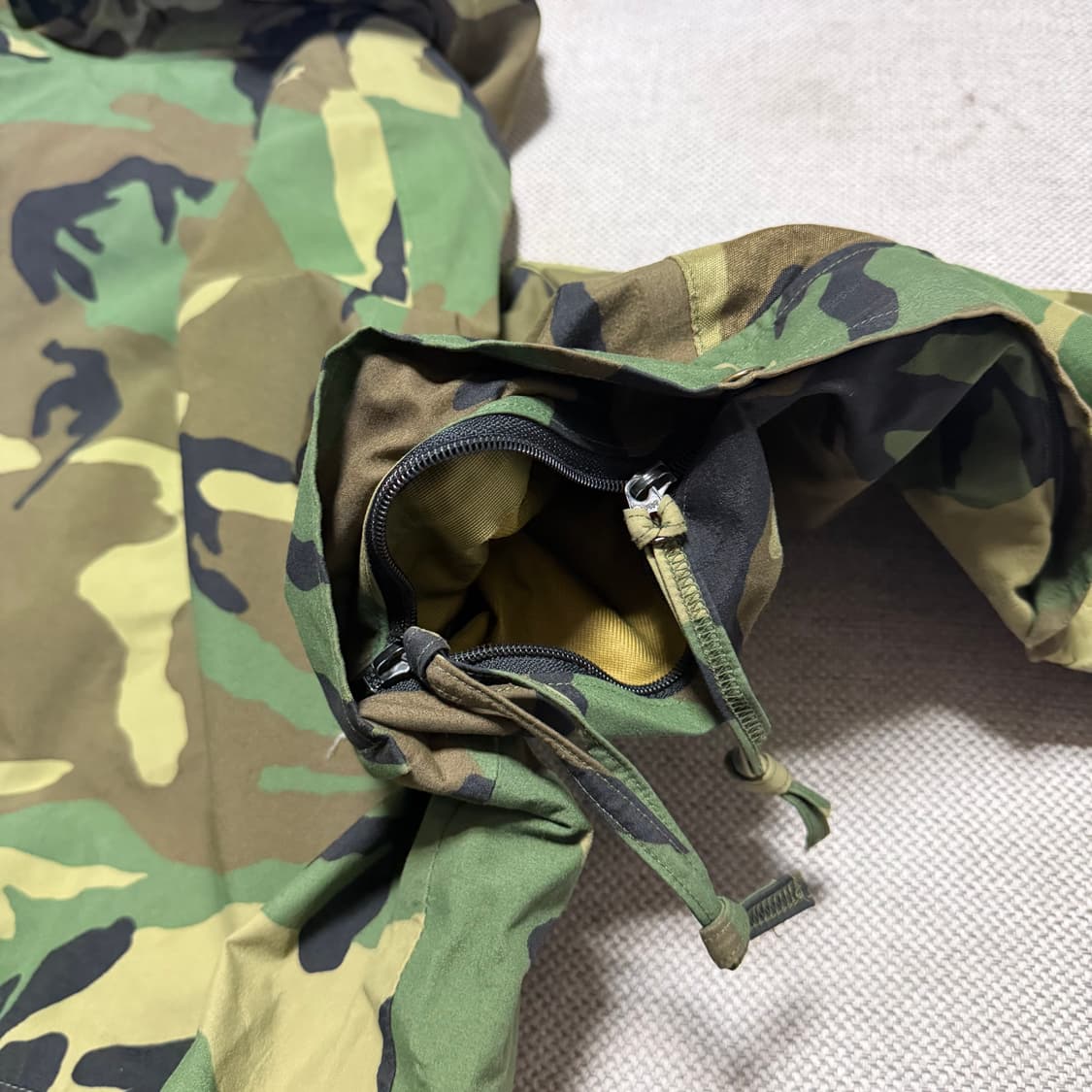 미군 우드랜드 카모 고어텍스 바람막이 자켓 상품이미지6