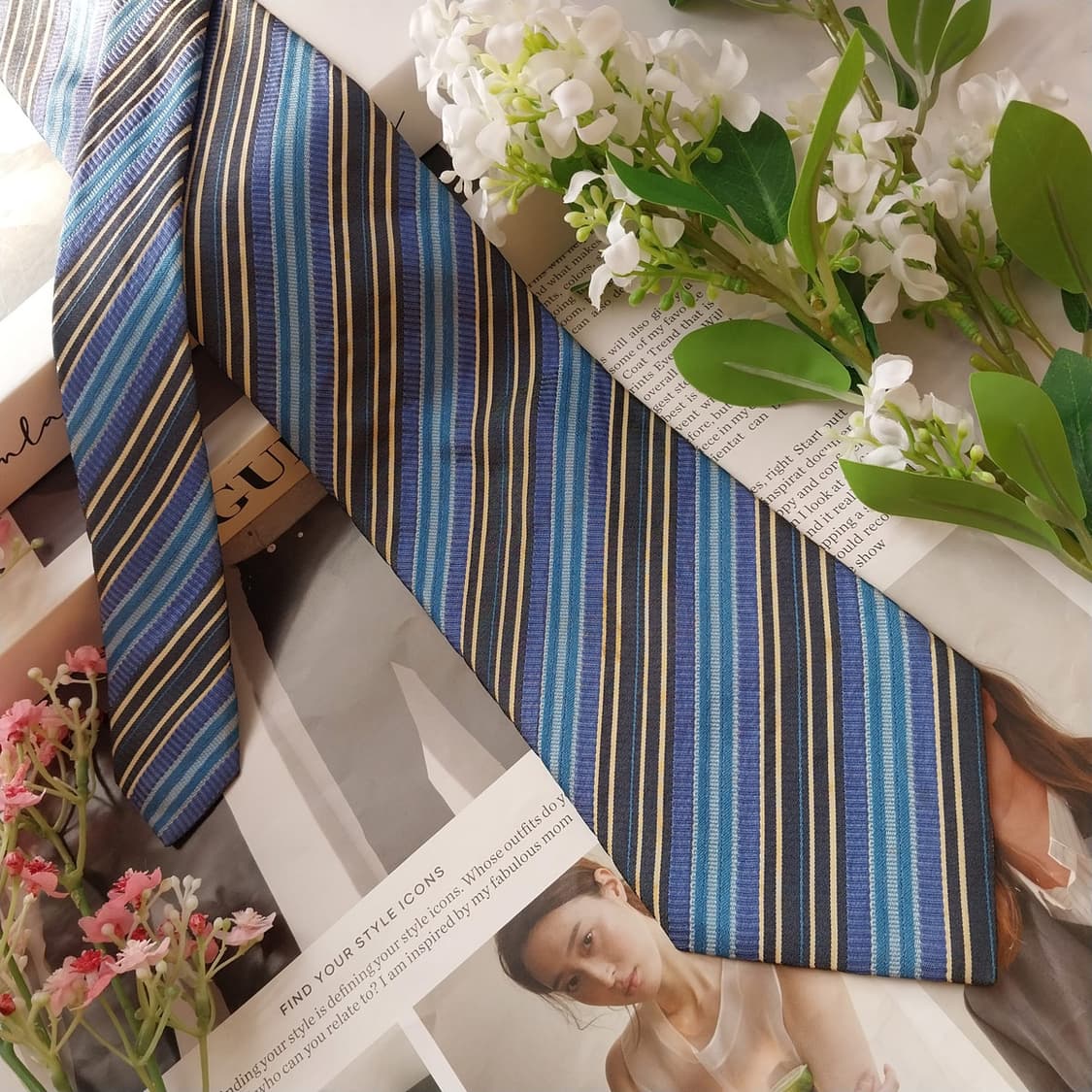 더반 실크 블루 스트라이프 넥타이 9.7cm A등급 k1912
 상품이미지4