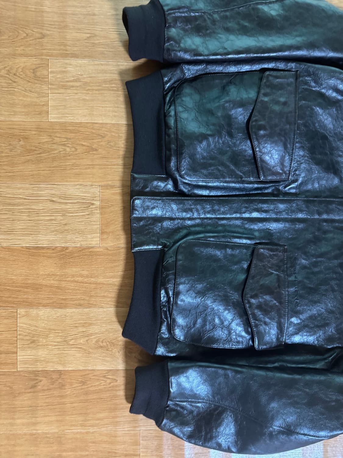 디스이즈네버댓 x 다니엘 존스턴 프로그 레더 플라이트 자켓 다크 브라운 상품이미지3