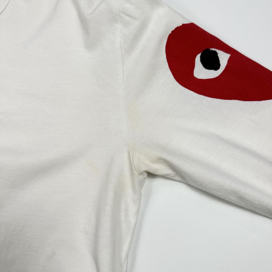 꼼데가르송 플레이하트 화이트 긴팔티셔츠 (L) 상품이미지5