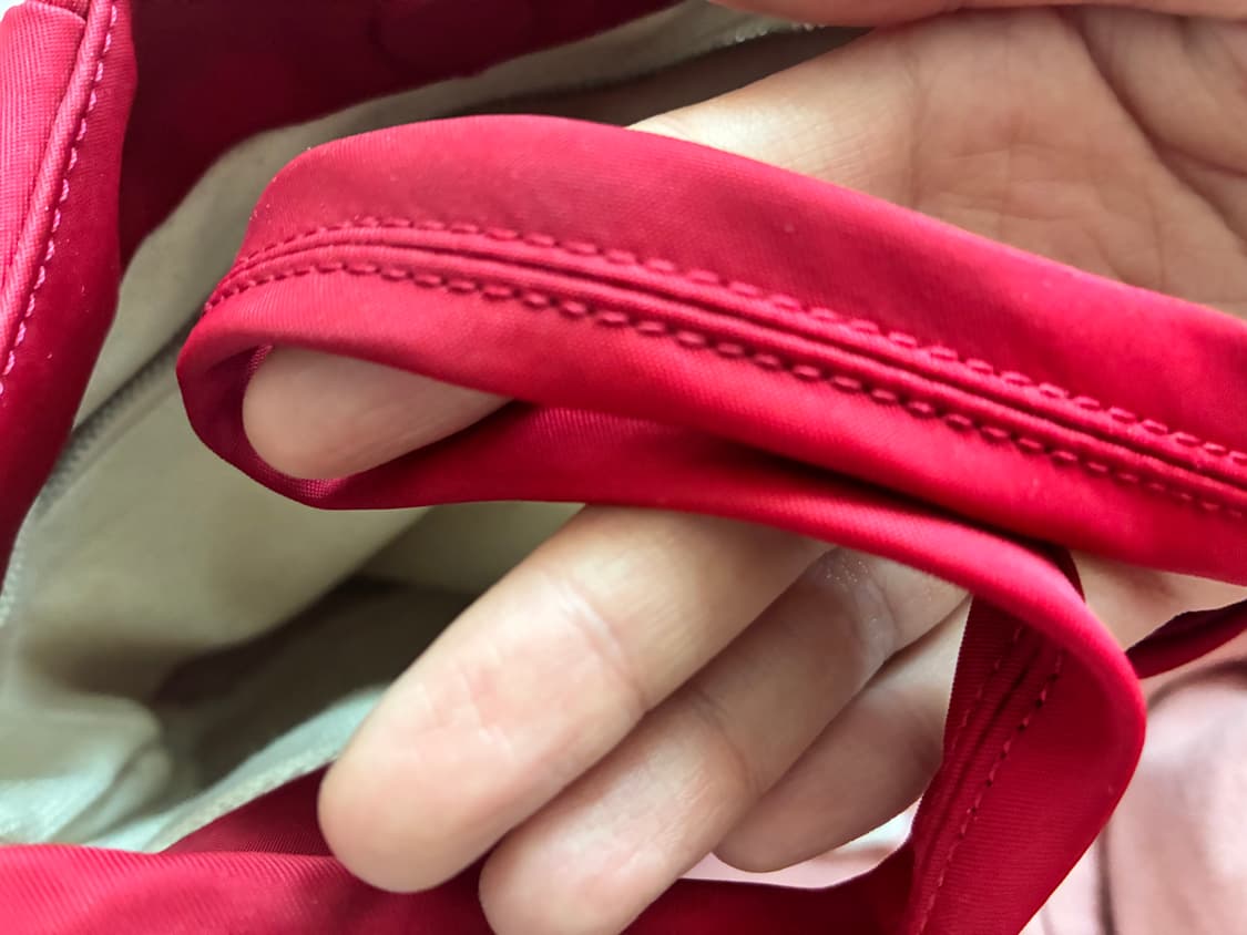 OF COURSE 커브 숄더백 레드(착용샷있음) 상품이미지4