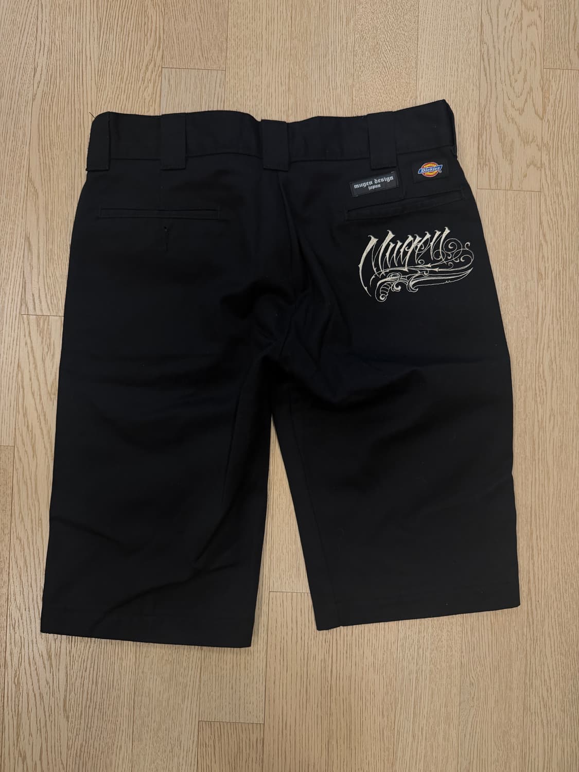 [32] 디키즈 x 무겐 디자인 트라이앵글 스터드 하프 팬츠 반바지 상품이미지5