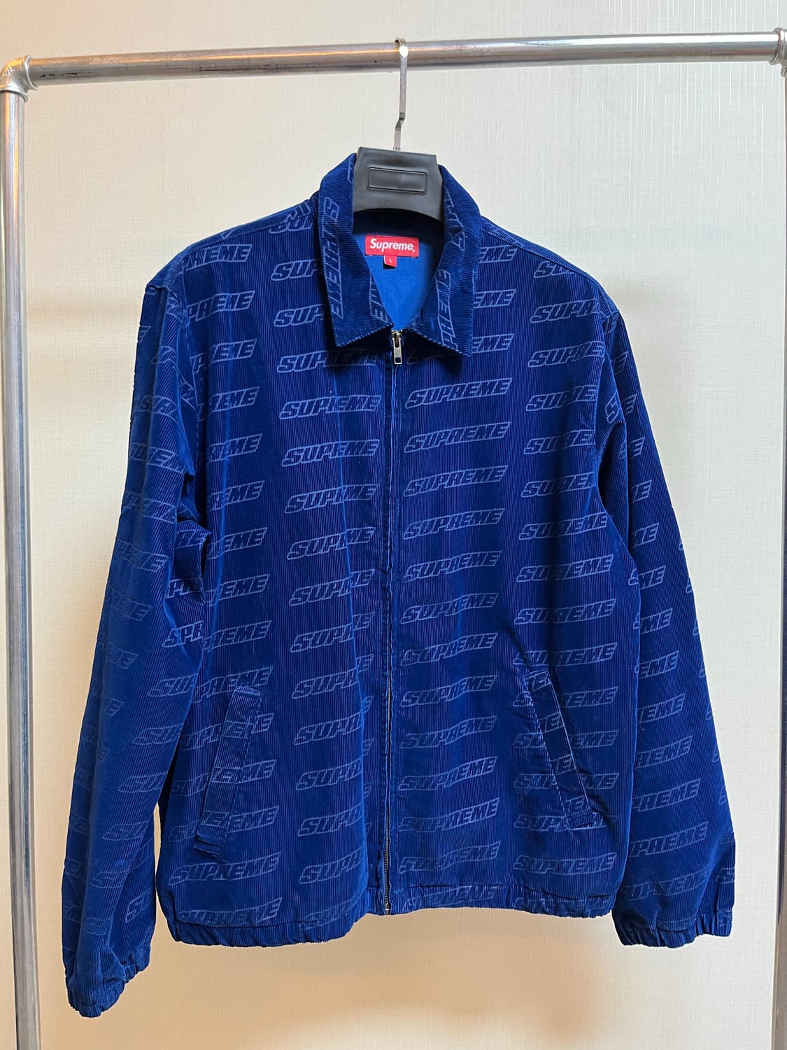 Supreme Debossed logo Jacket 상품이미지1