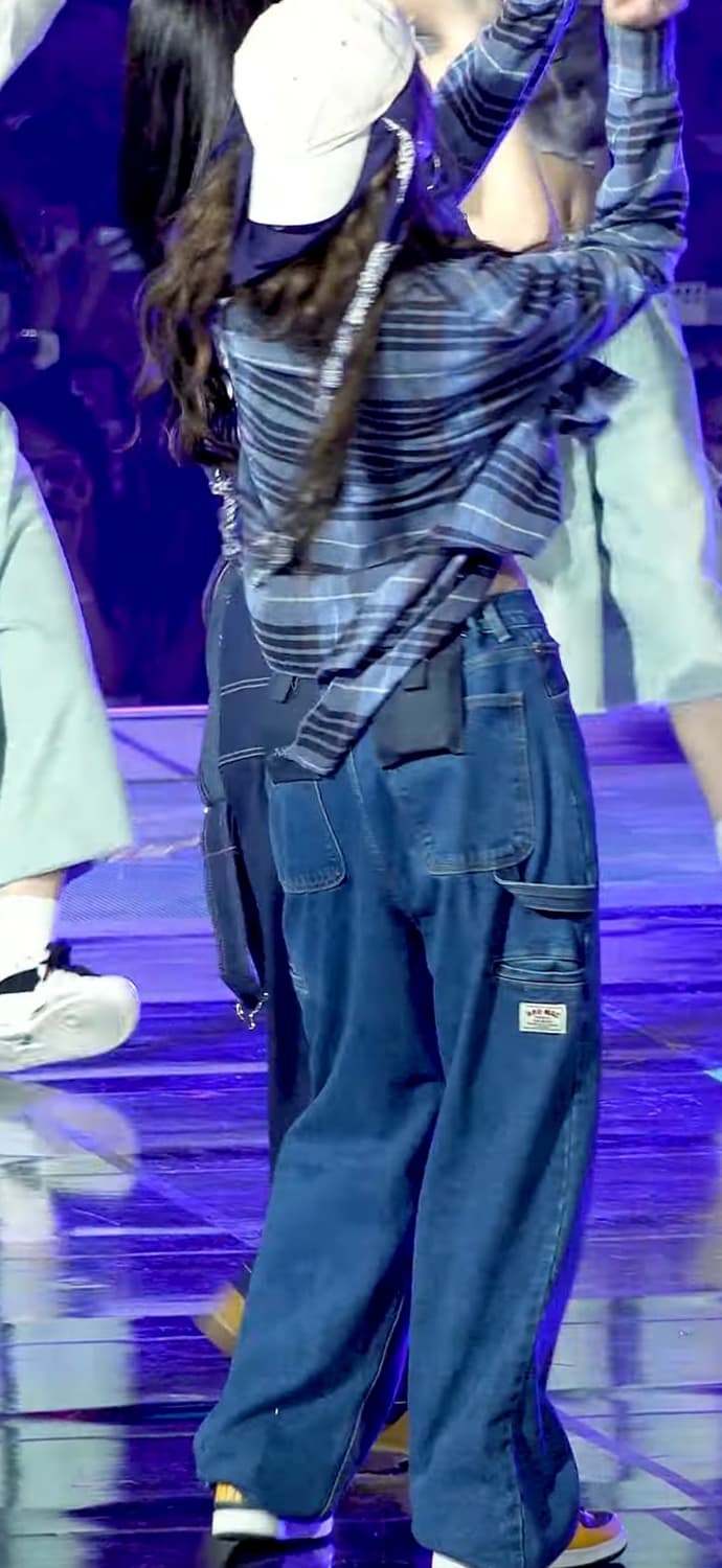 허윤진님 배기팬츠 상품이미지4