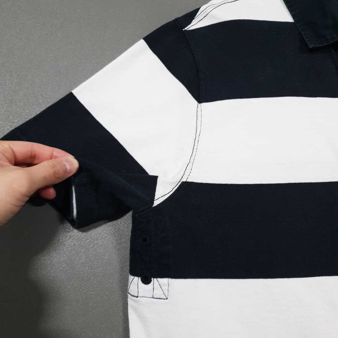 L) 폴로 랄프로렌 스트라이프 럭비 반팔 카라티 피케 셔츠 블랙 화이트 상품이미지4