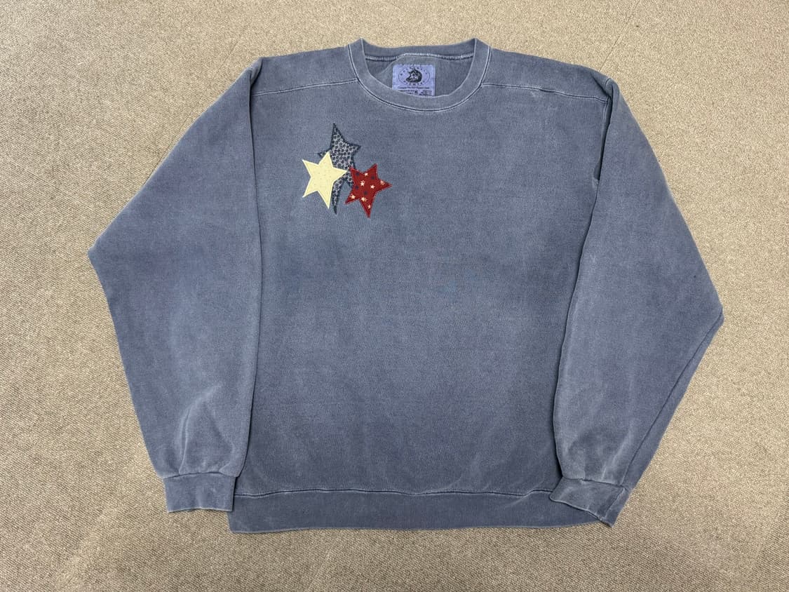 authentic pigment 빈티지 아플리케 다잉 스웨트셔츠 상품이미지1