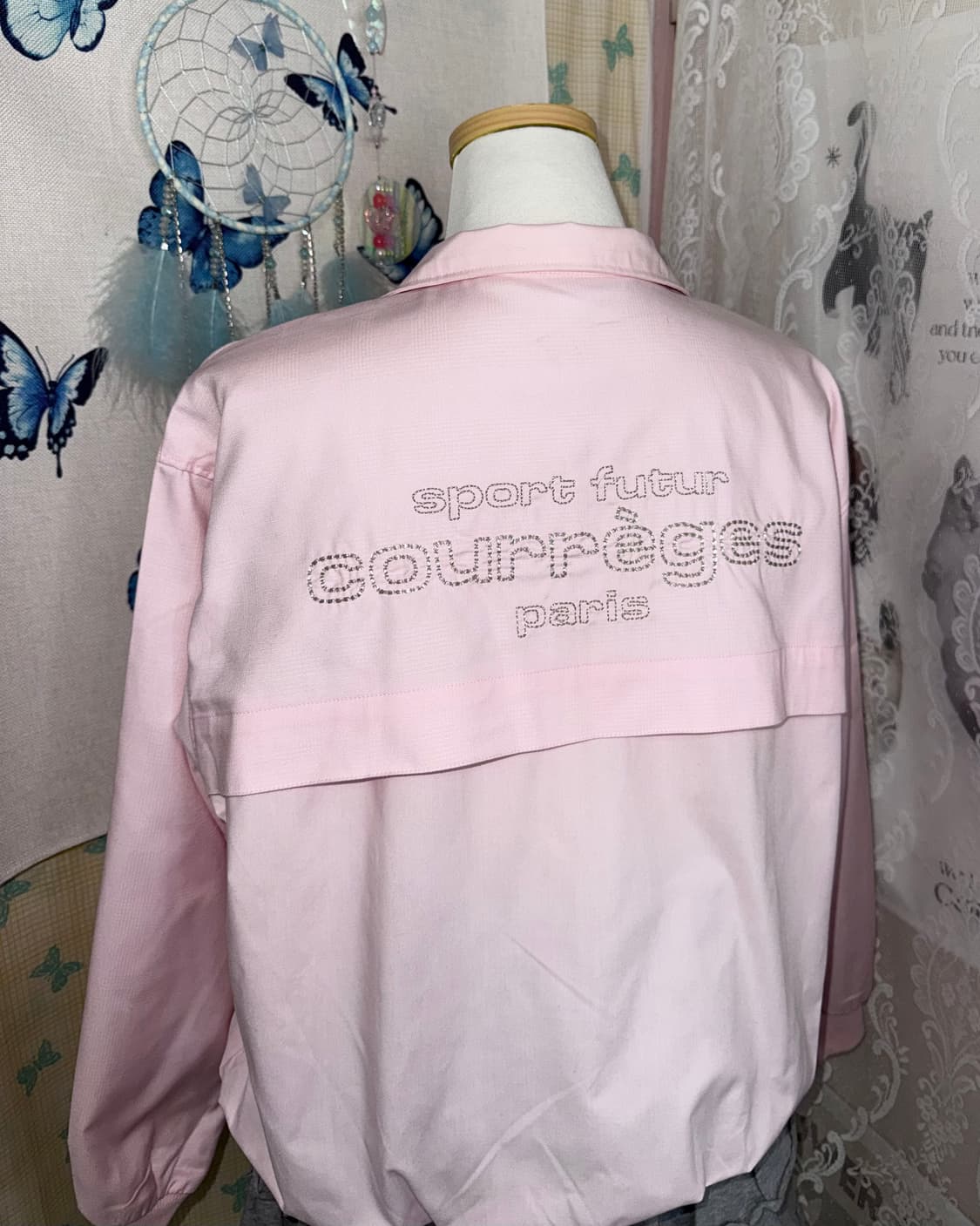 꾸레쥬 연핑크 백로고 봄버 자켓 상품이미지1