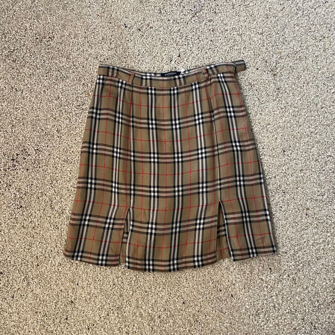 버버리 스커트 ⭐️1244 상품이미지1