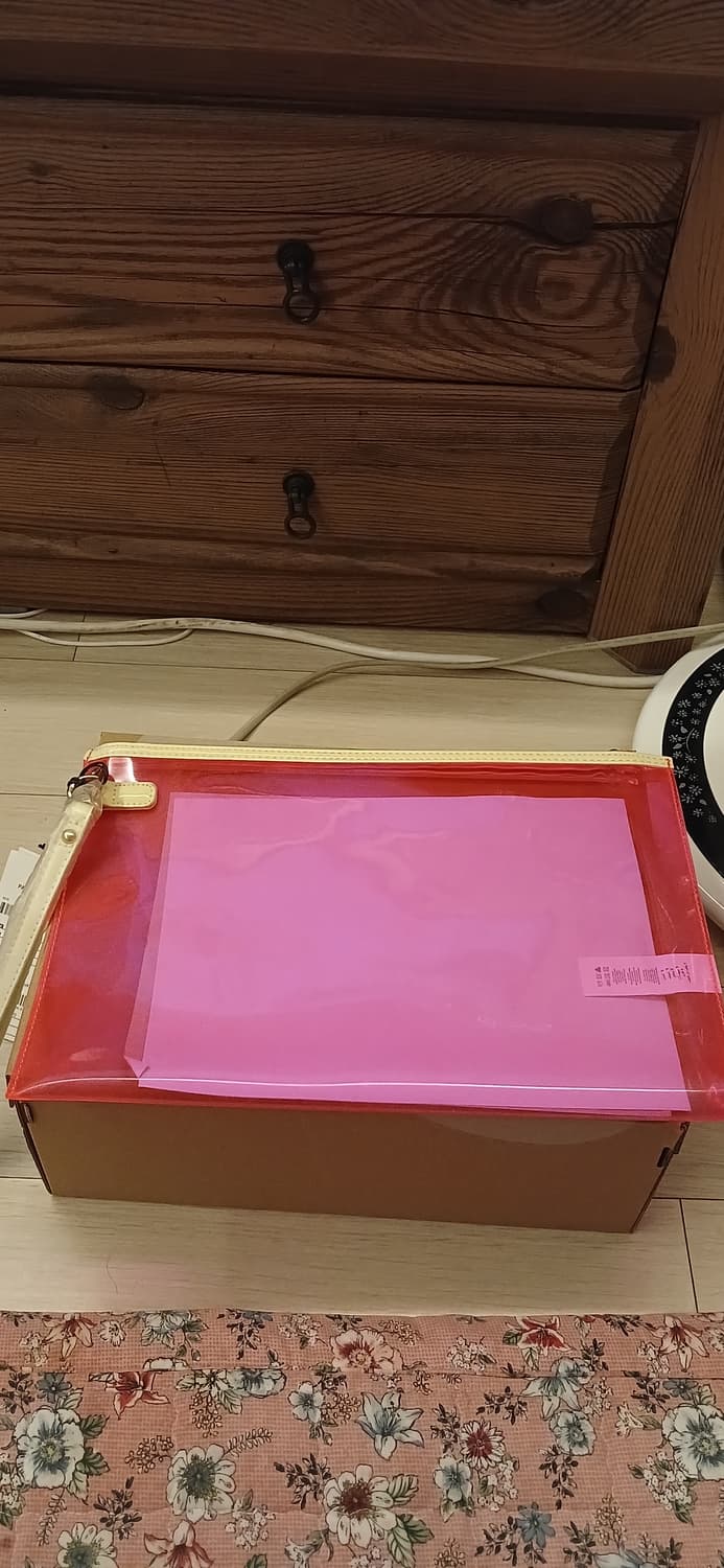 폴스 부띠끄 클러치 상품이미지2