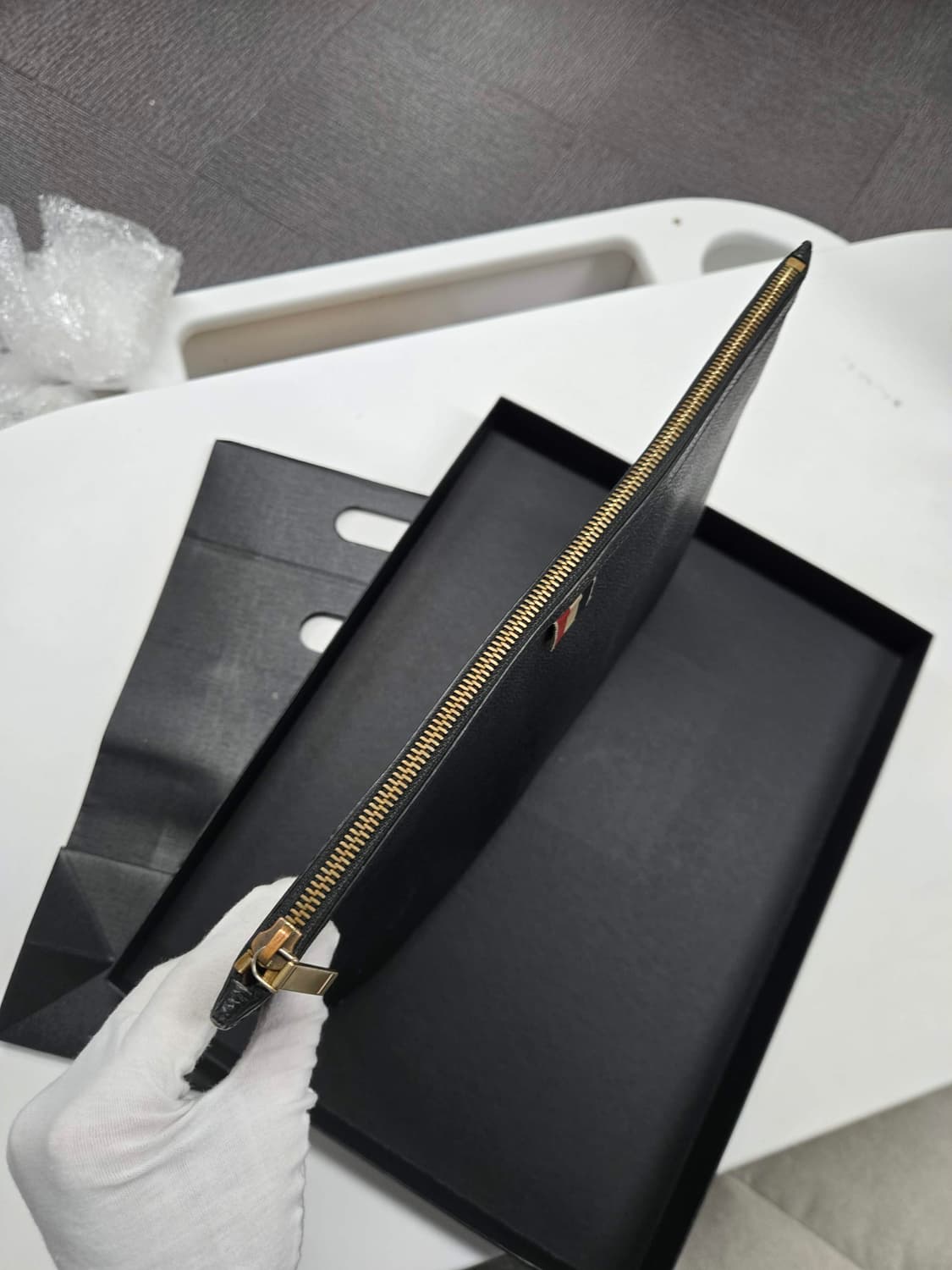 [A급컨디션] 톰브라운 클러치백 라지 상품이미지5