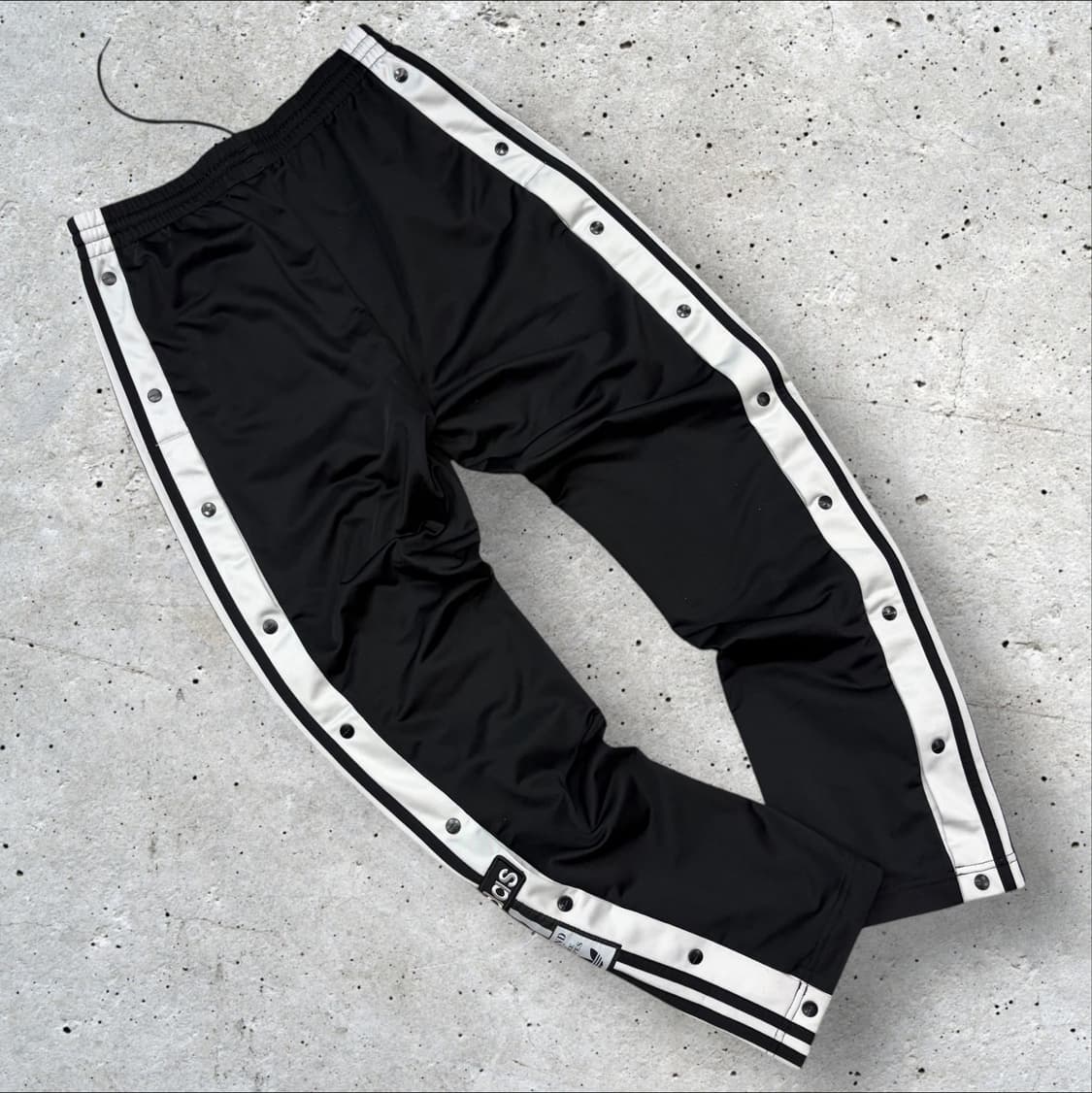 [M] 아디다스 아디브레이크 블랙 삼선 트랙 바지 B854 상품이미지2