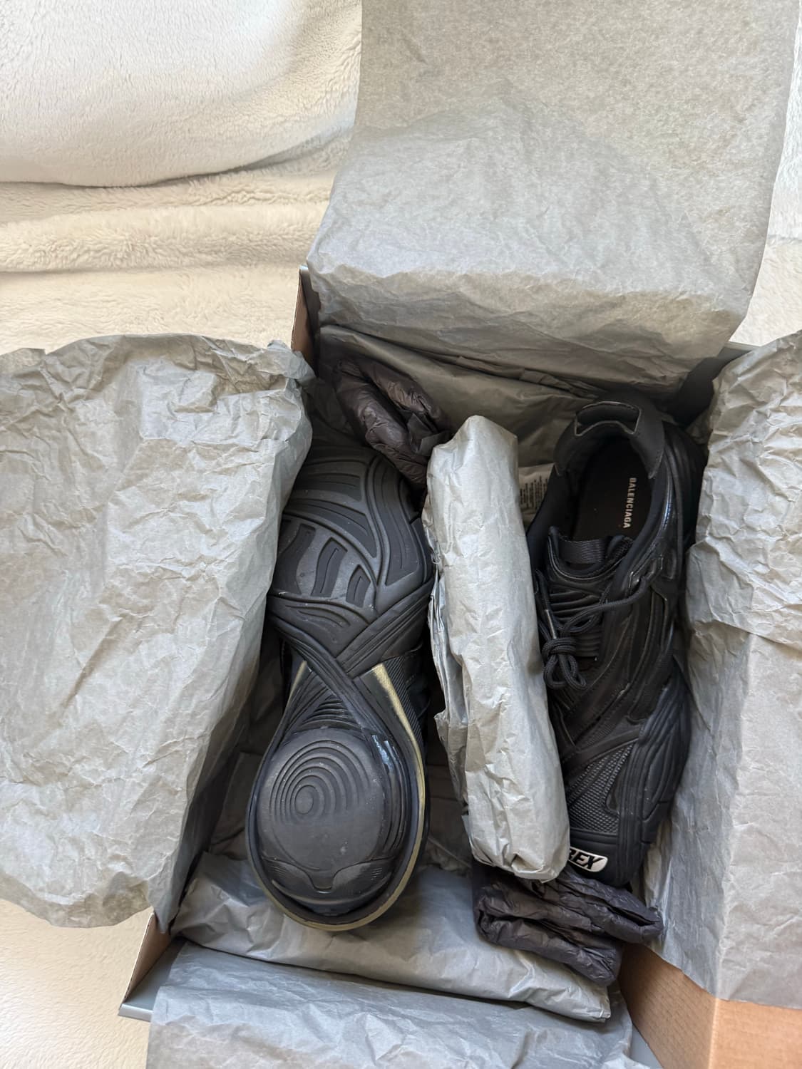 발렌시아가 타이렉스 블랙 40 상품이미지2