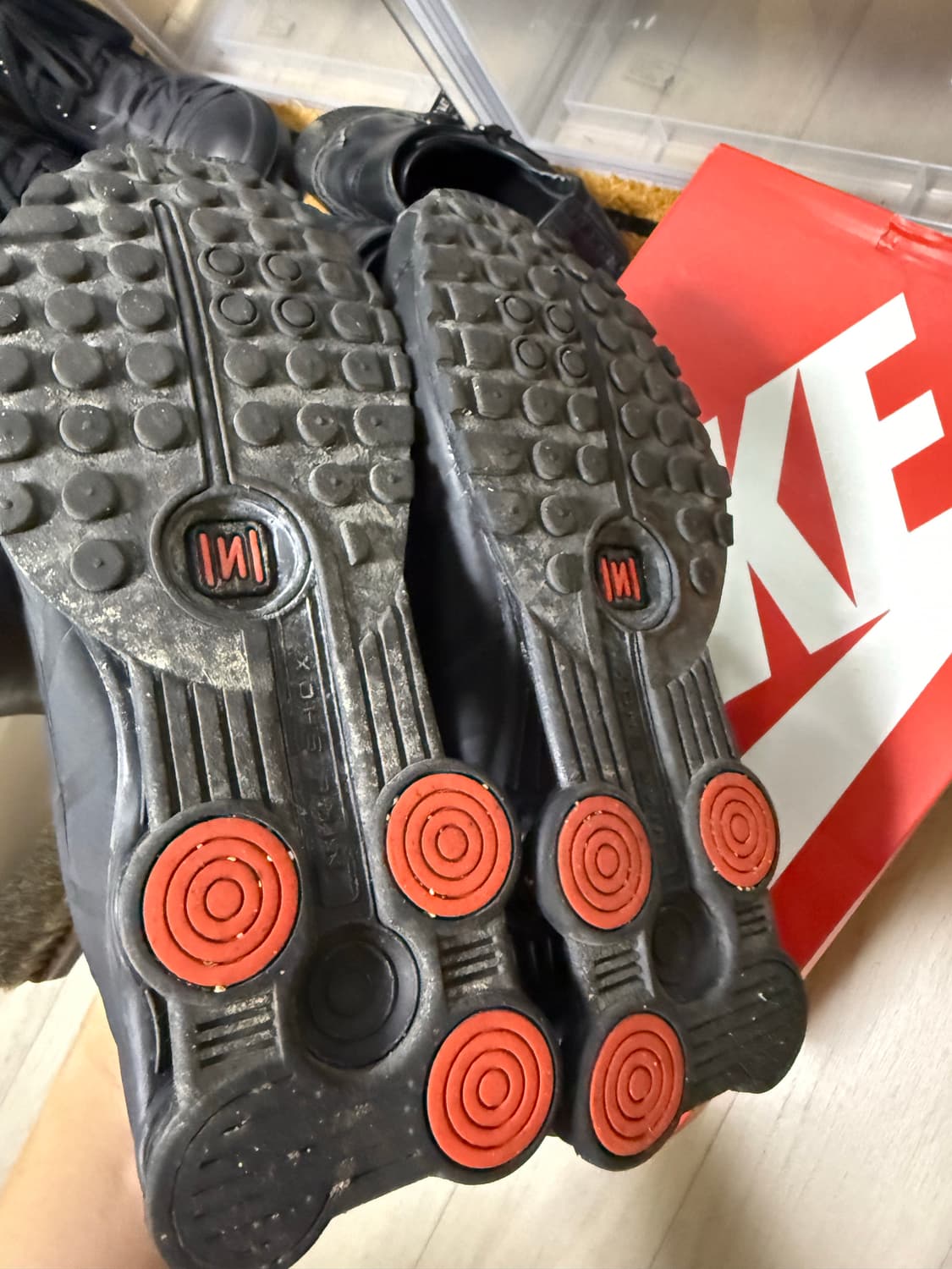 나이키 샥스 r4 블랙 265w 상품이미지4