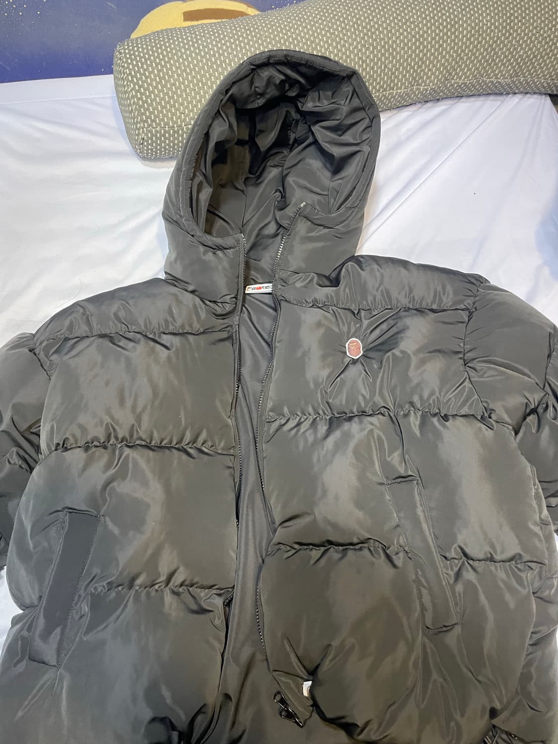 베이프 패딩 팝니다 상품이미지3