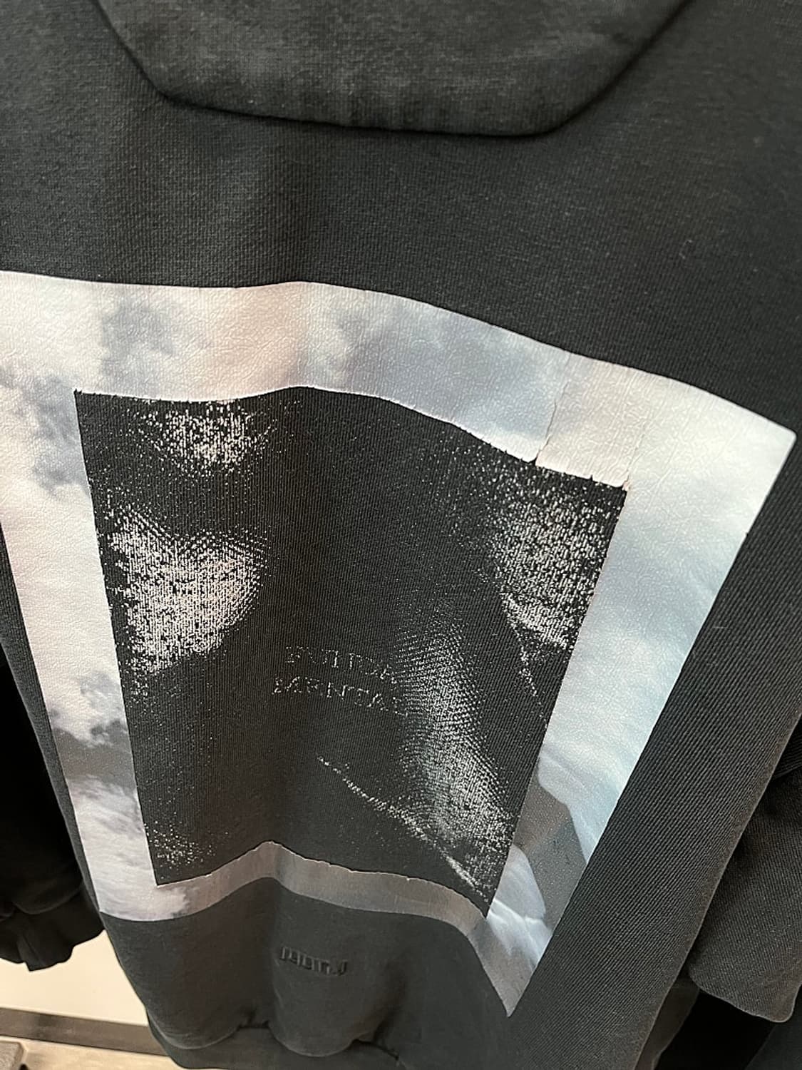 100) 준지 프린트 오버 맨투맨  상품이미지9