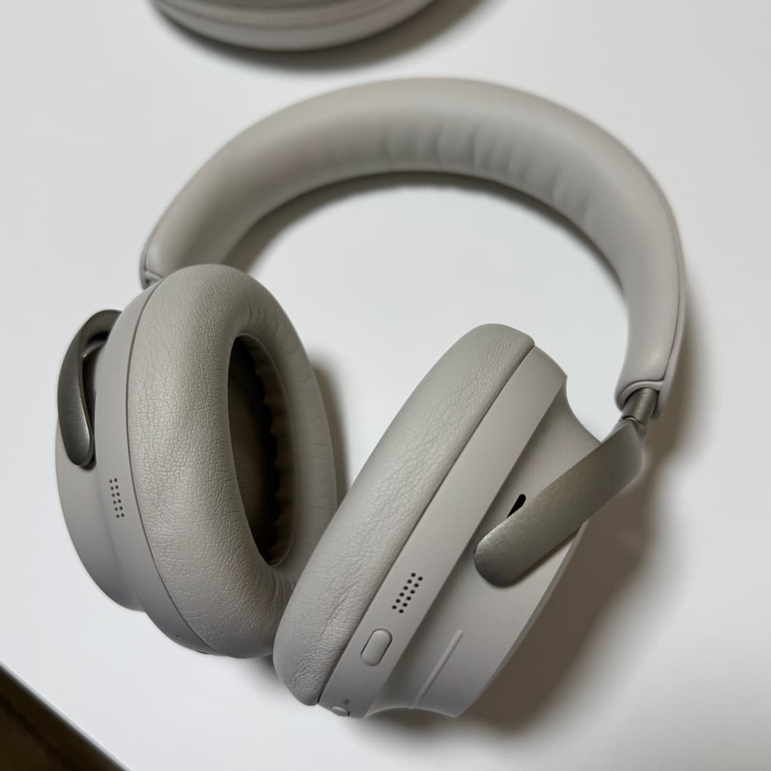 보스 QC 울트라 헤드폰 화이트스모크 상품이미지5