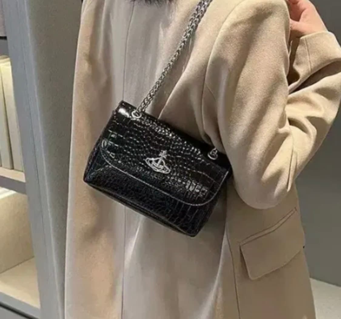 비비안웨스트우드 체인 숄더백 상품이미지3