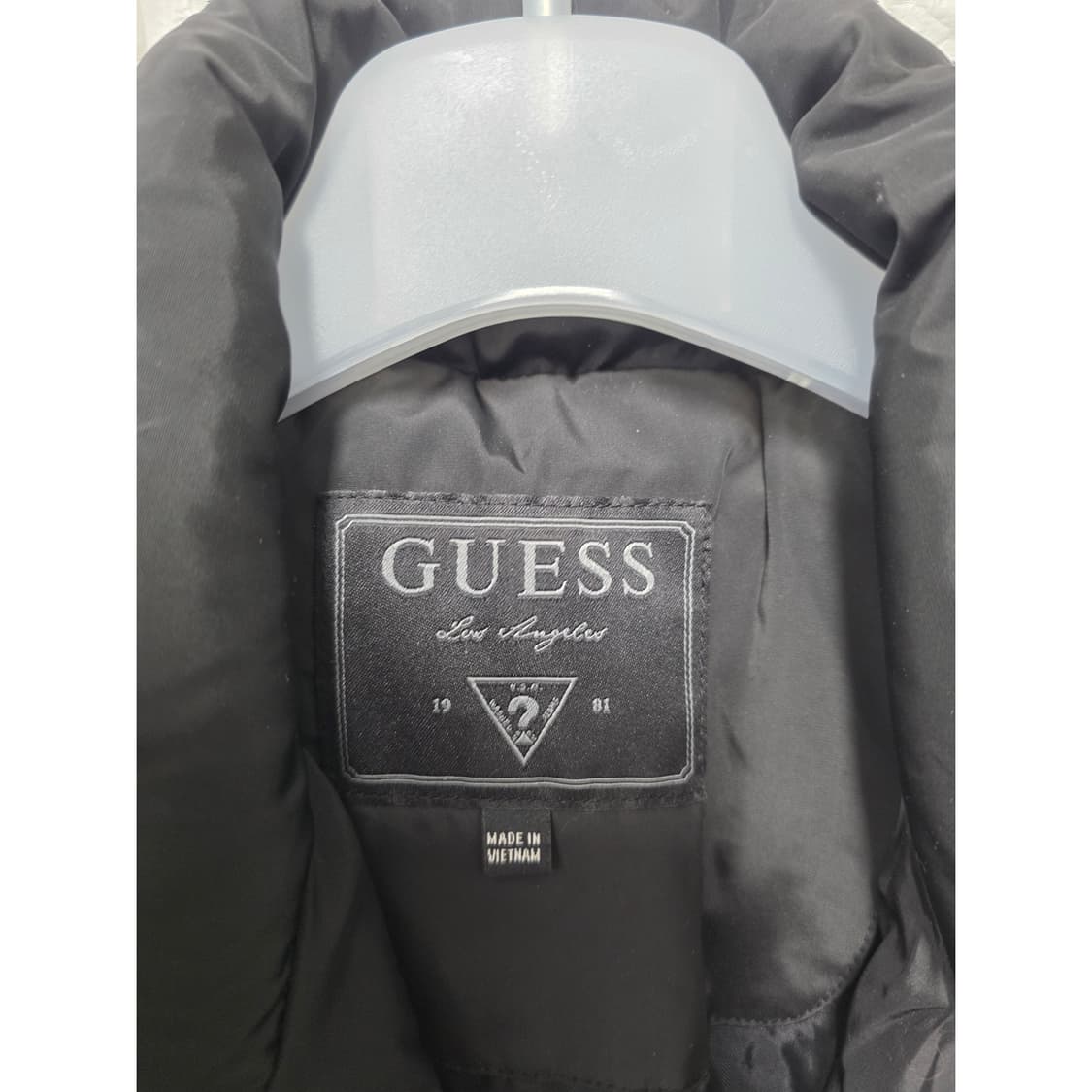 택포// 게스 블랙 퍼 다운 패딩 S 상품이미지2