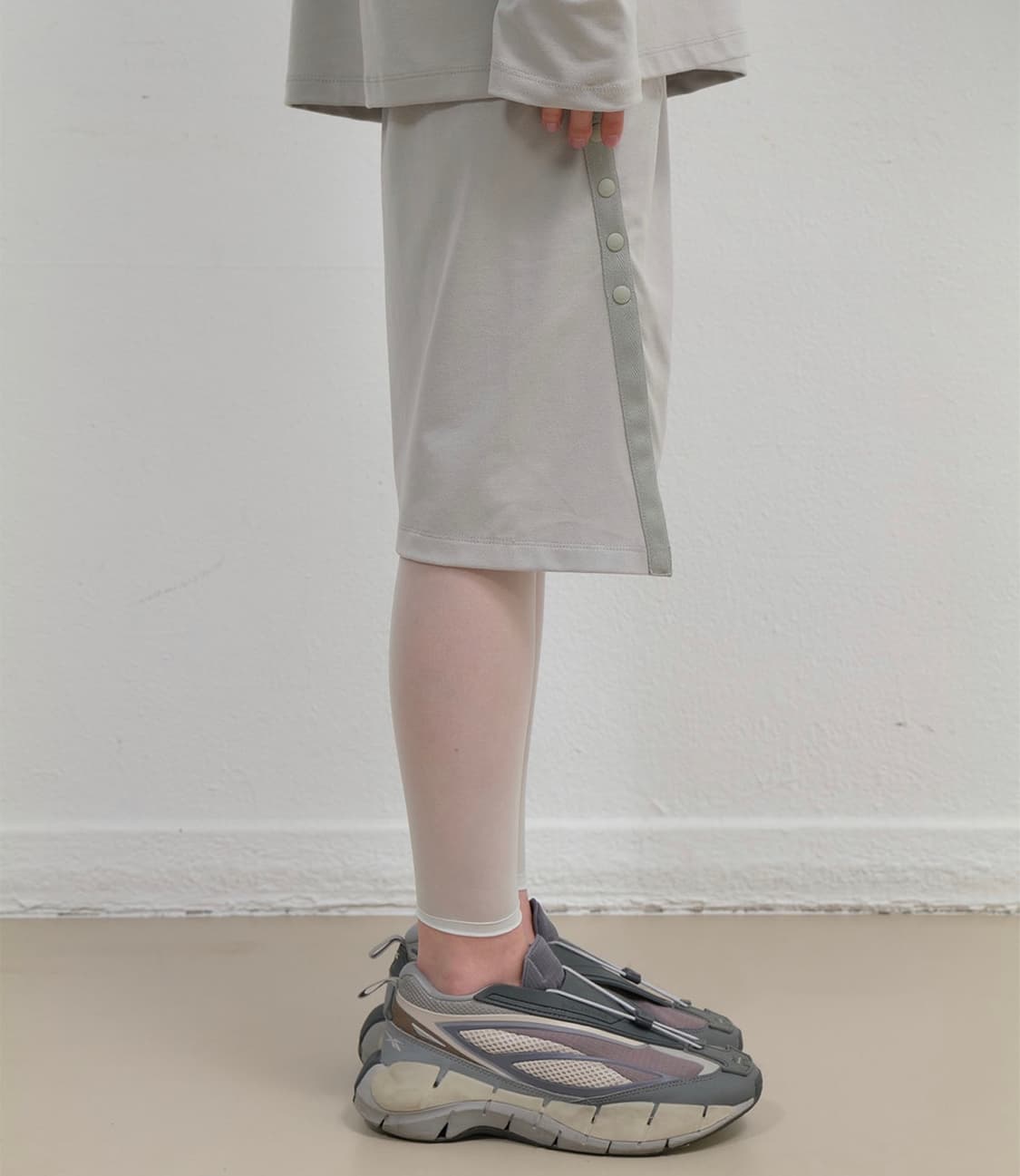 오호스 스커트 Ojos Button Slit Midi Skirt 상품이미지2