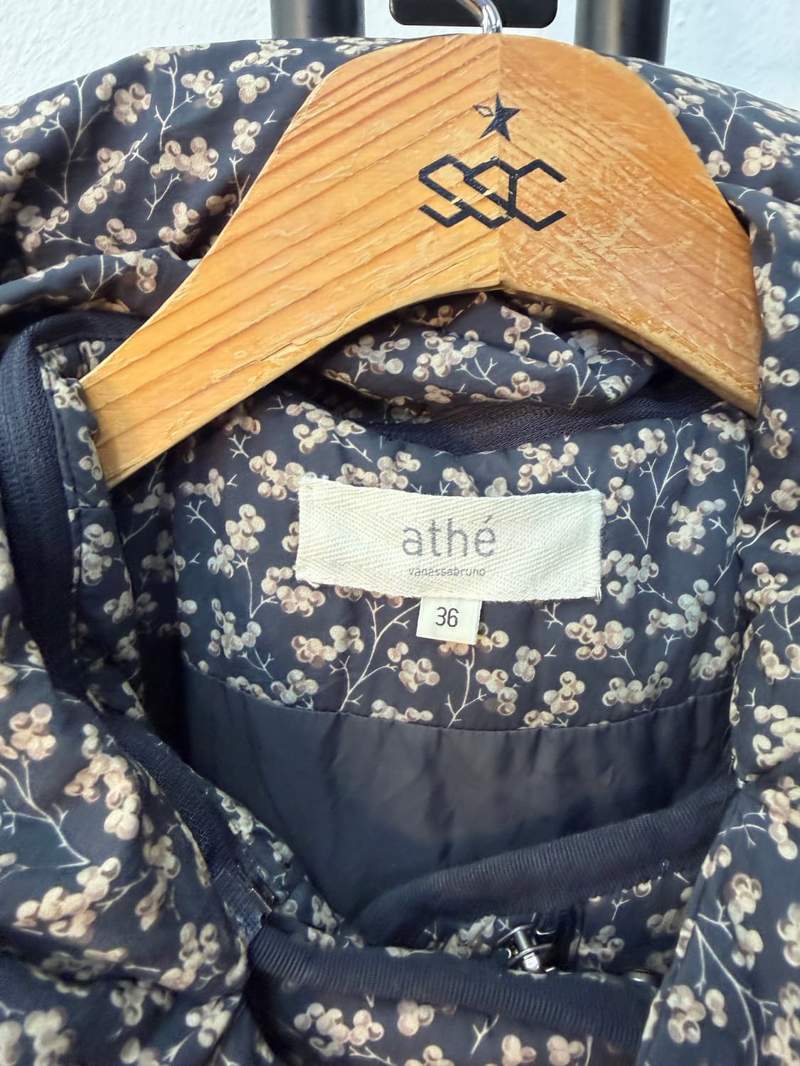 정품) 아떼 바네사브루노 플라워 패턴 패딩 36 상품이미지7
