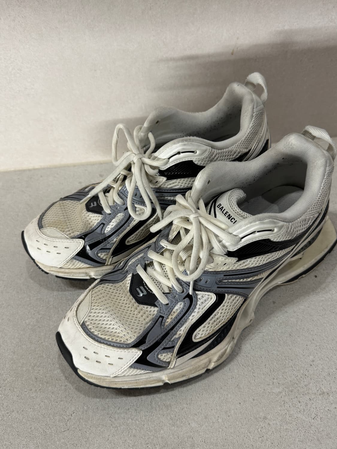 발렌시아가 엑스팬더 43 상품이미지1