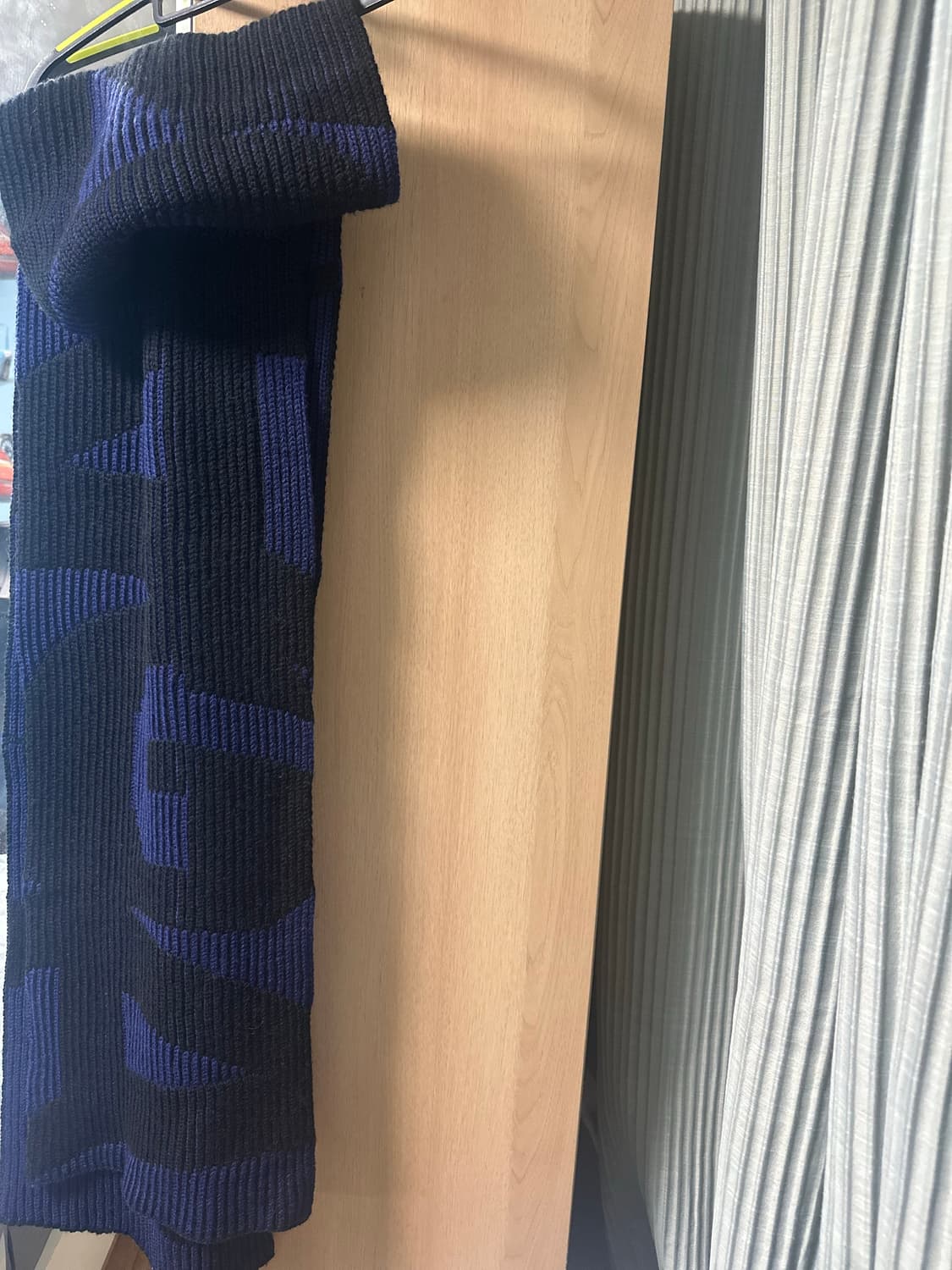 (새상품급) 발렌시아가 리버시블 프린트 울 머플러 상품이미지2