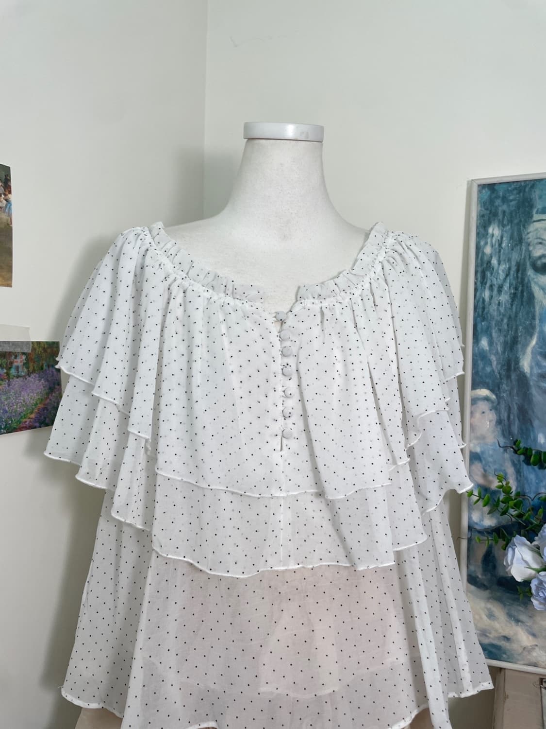white dot ruffle button blouse 상품이미지5