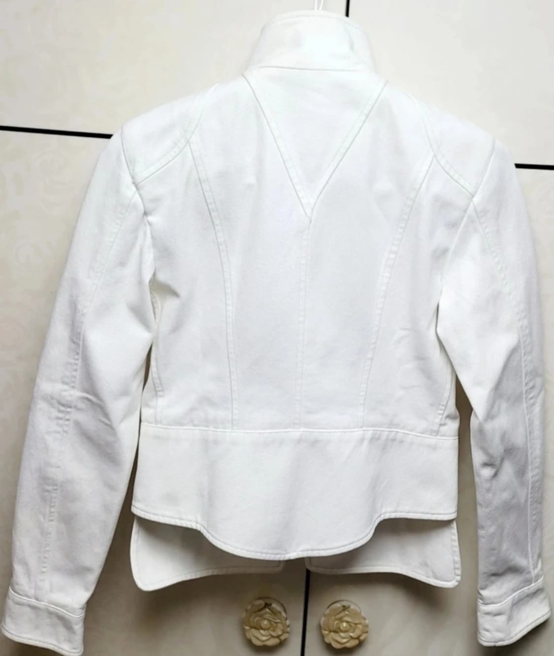 [정품] 샤넬 자켓 화이트/아이보리 44~55 (여성용) 한정판 상품이미지2