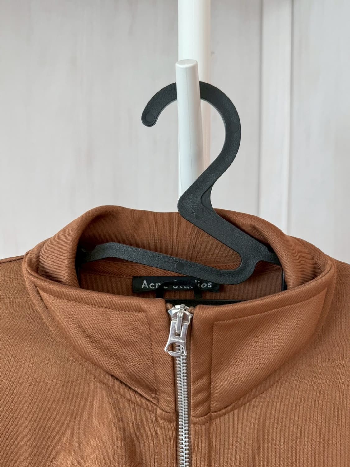 Acne Studios 브라운 페이스 로고 집업 자켓 S 상품이미지3