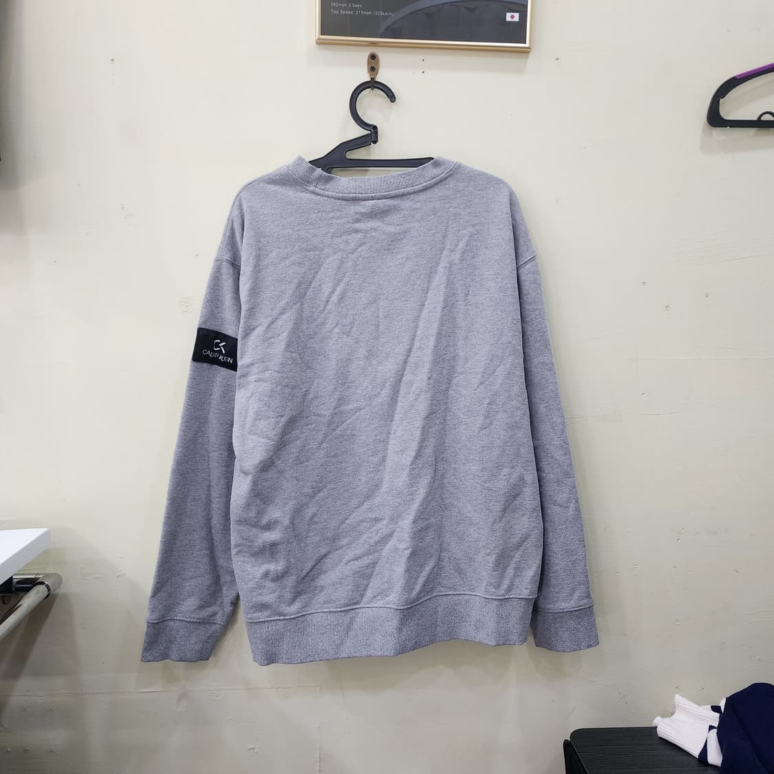 캘빈클라인 퍼포먼스 로고 그레이 맨투맨 상품이미지3