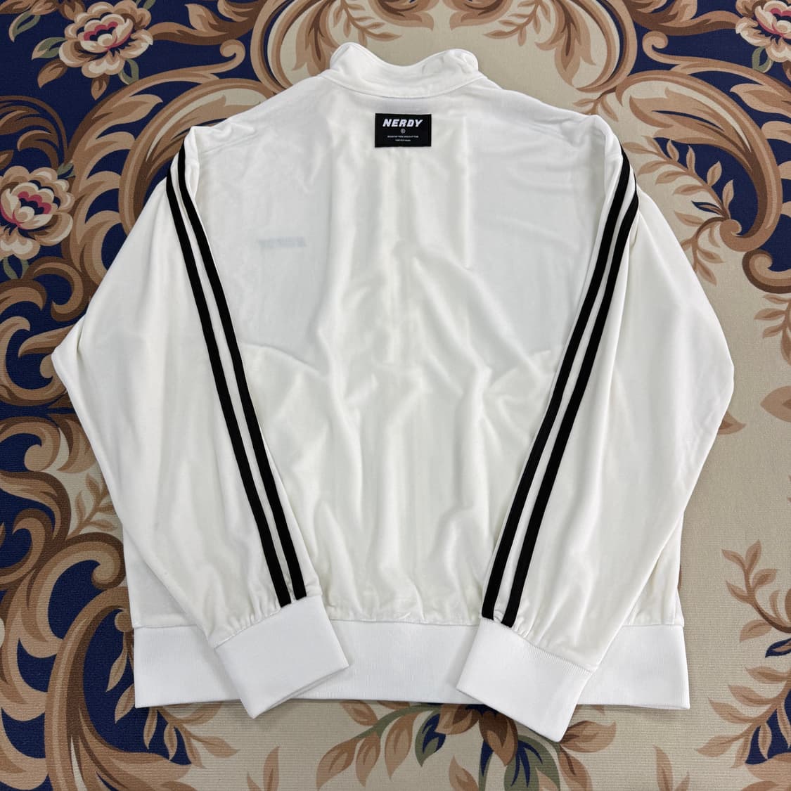 (S)널디 Nerdy 벨루어 트랙탑 져지(화이트,흰검) 상품이미지4